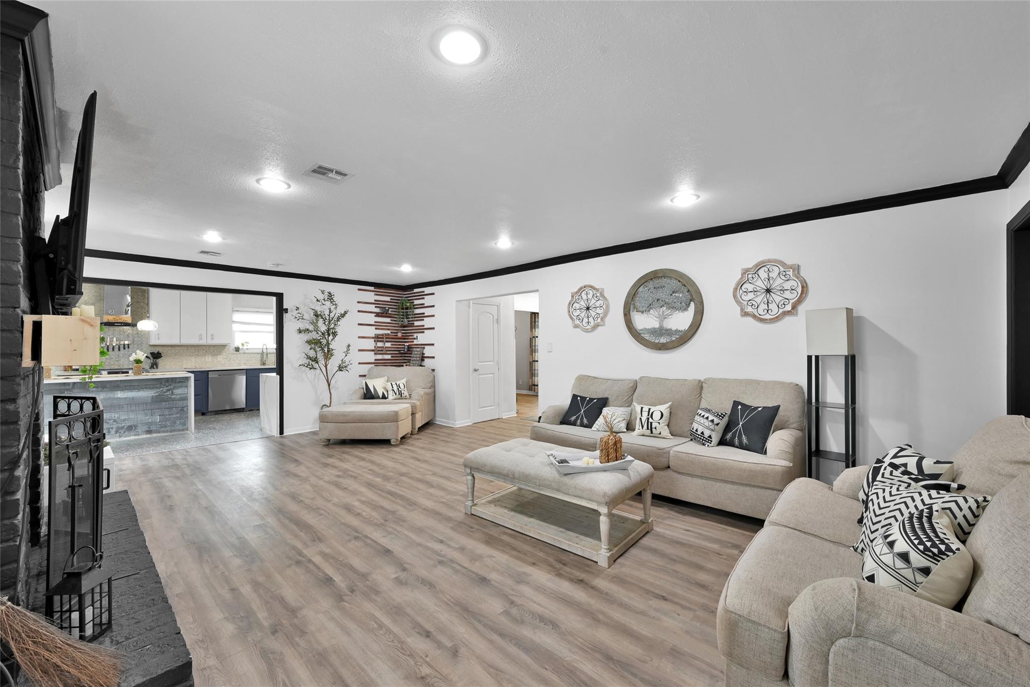 1723 Wagon Gap Trail