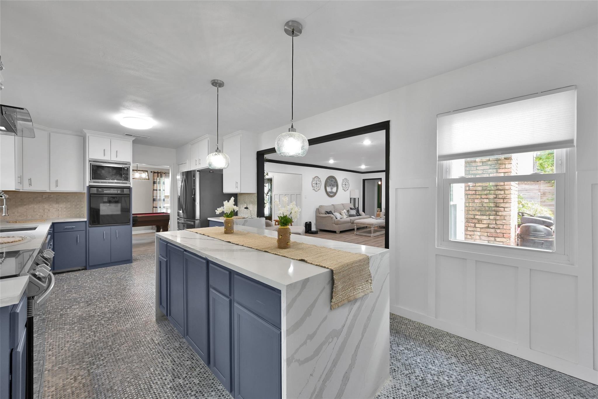 1723 Wagon Gap Trail