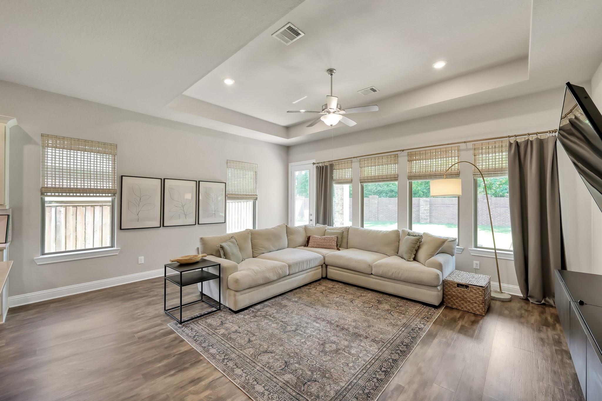 4273 Grand Oaks Wind
