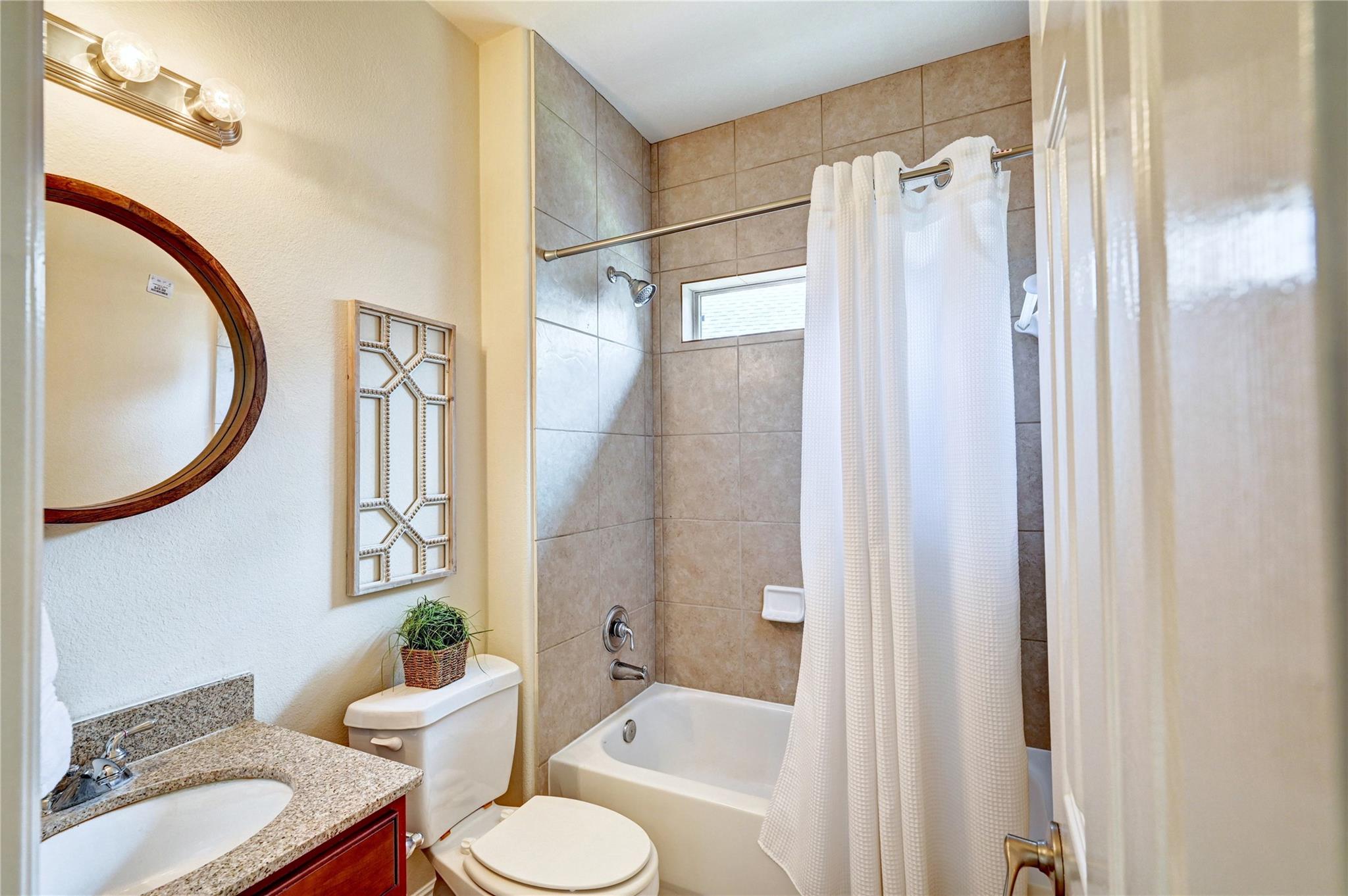 30 N Scribewood Circle