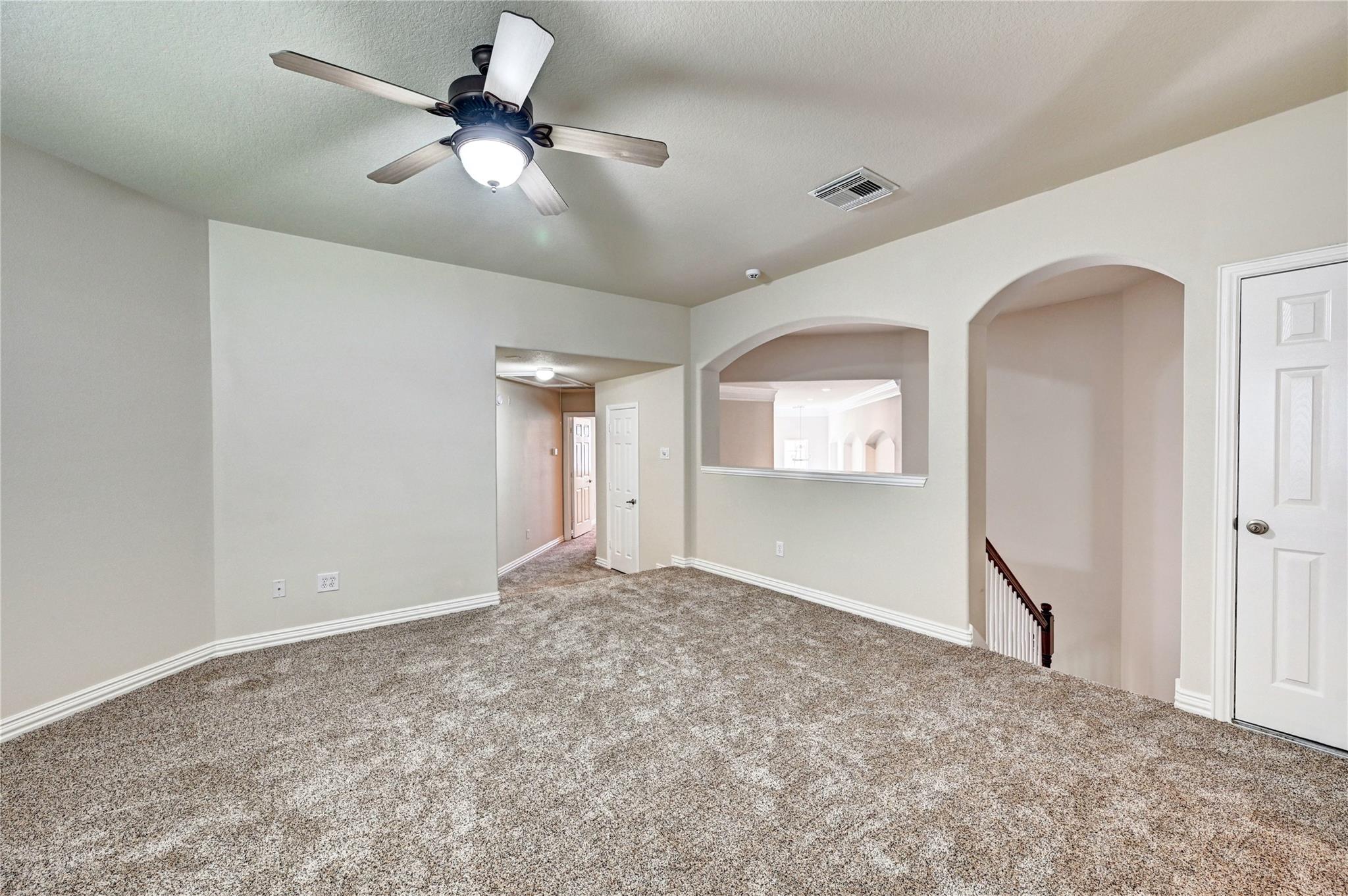 30 N Scribewood Circle