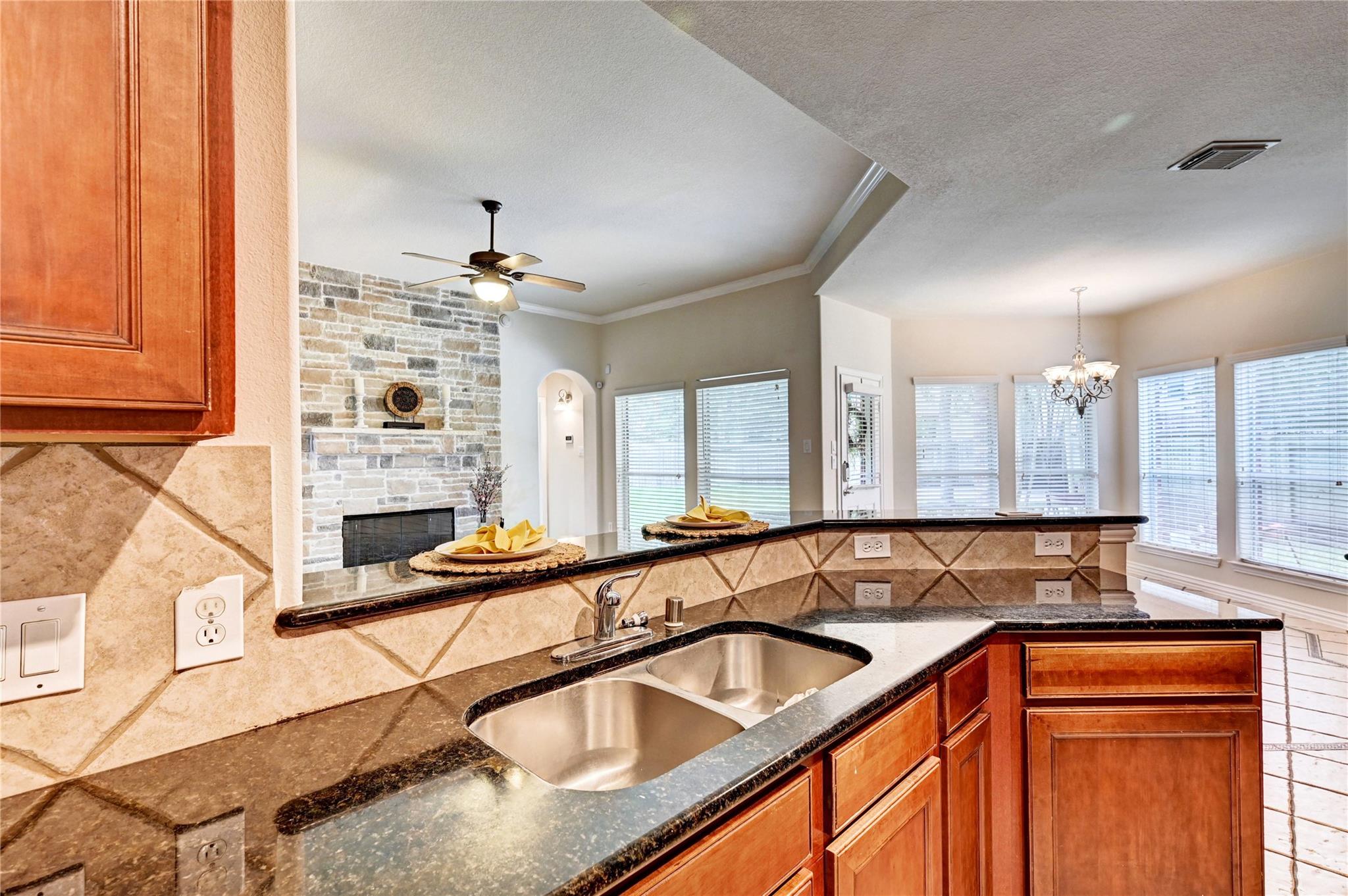 30 N Scribewood Circle