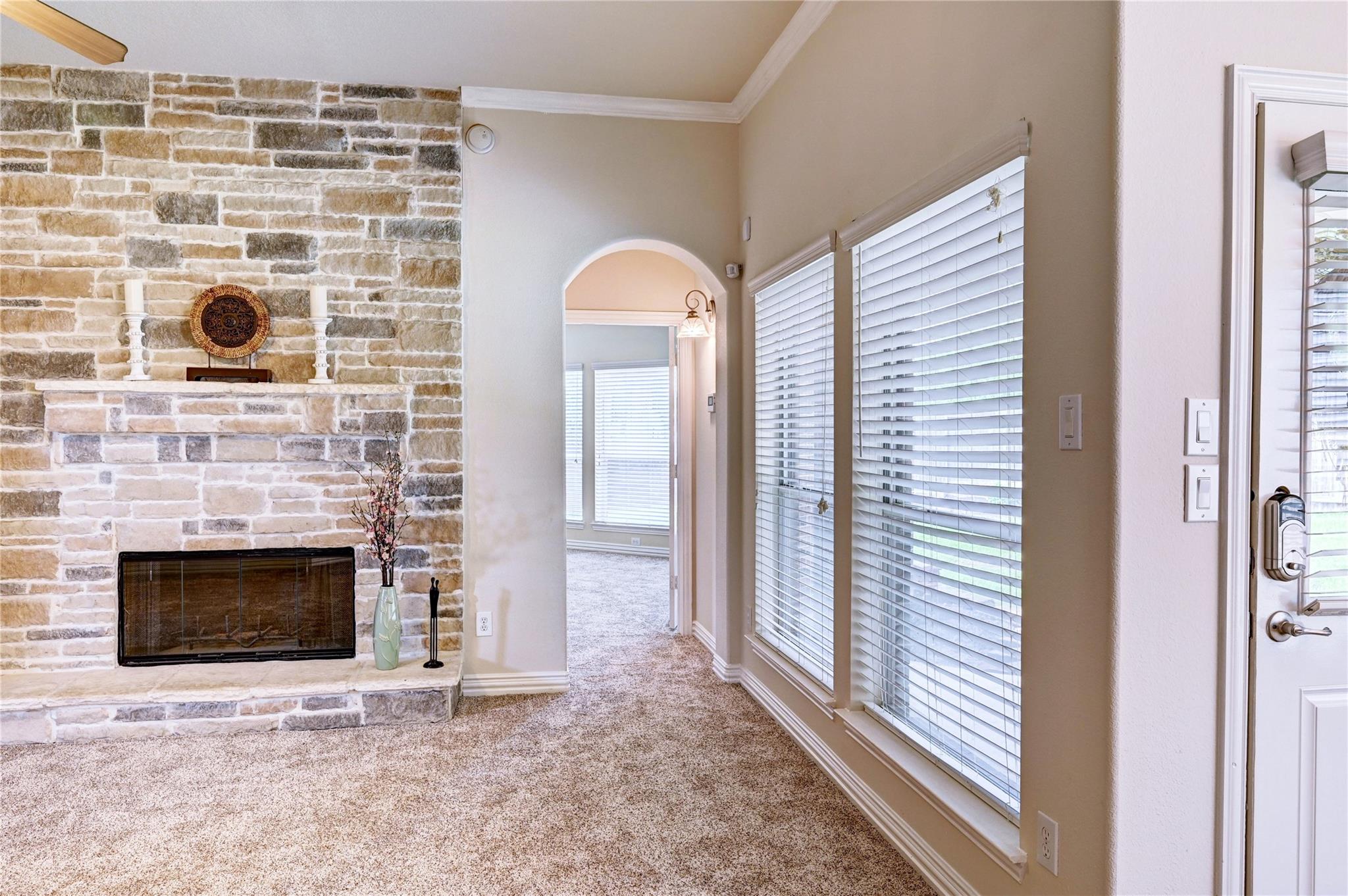 30 N Scribewood Circle