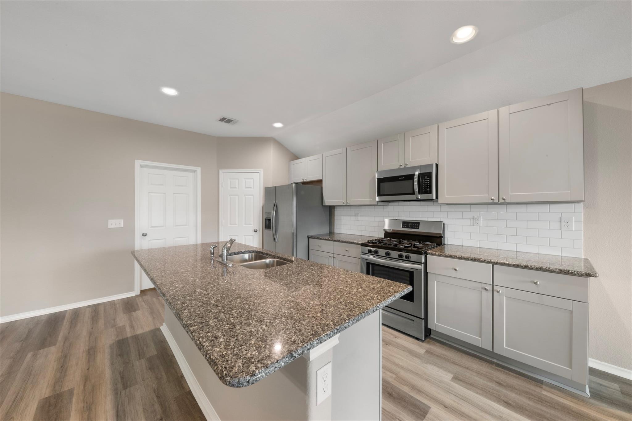 175 Courageous Side Way