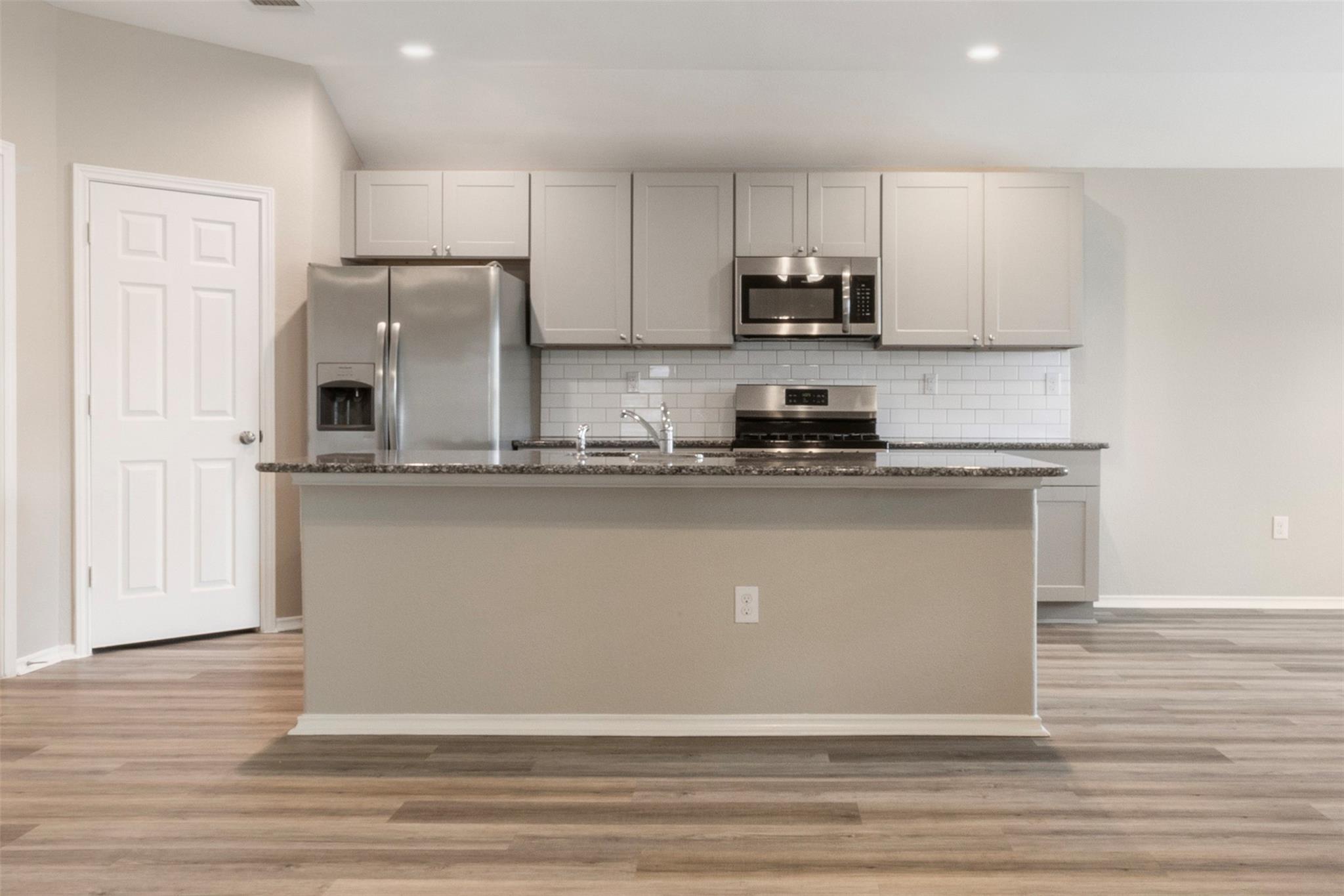 175 Courageous Side Way