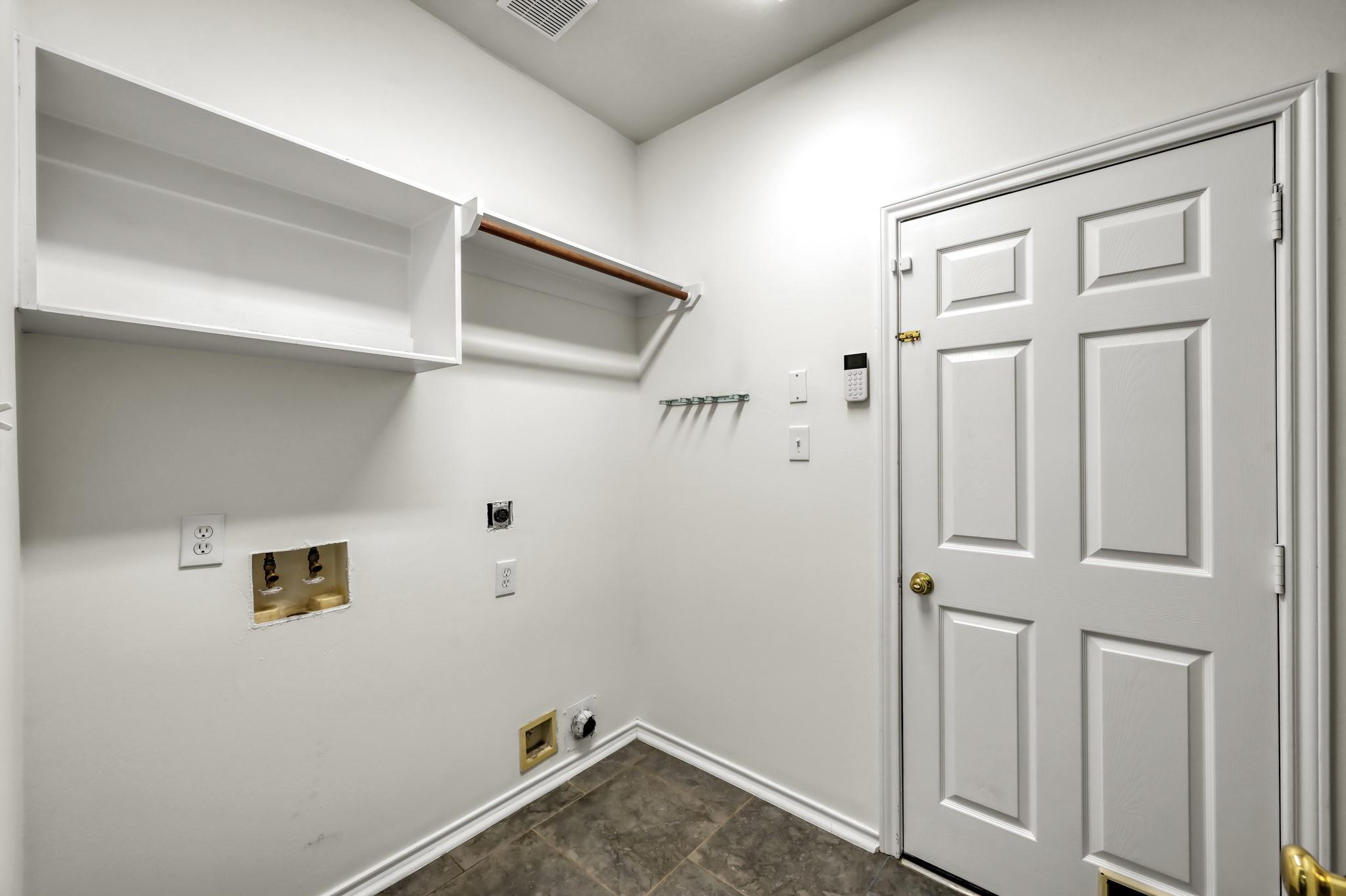 10 Teakwood Place