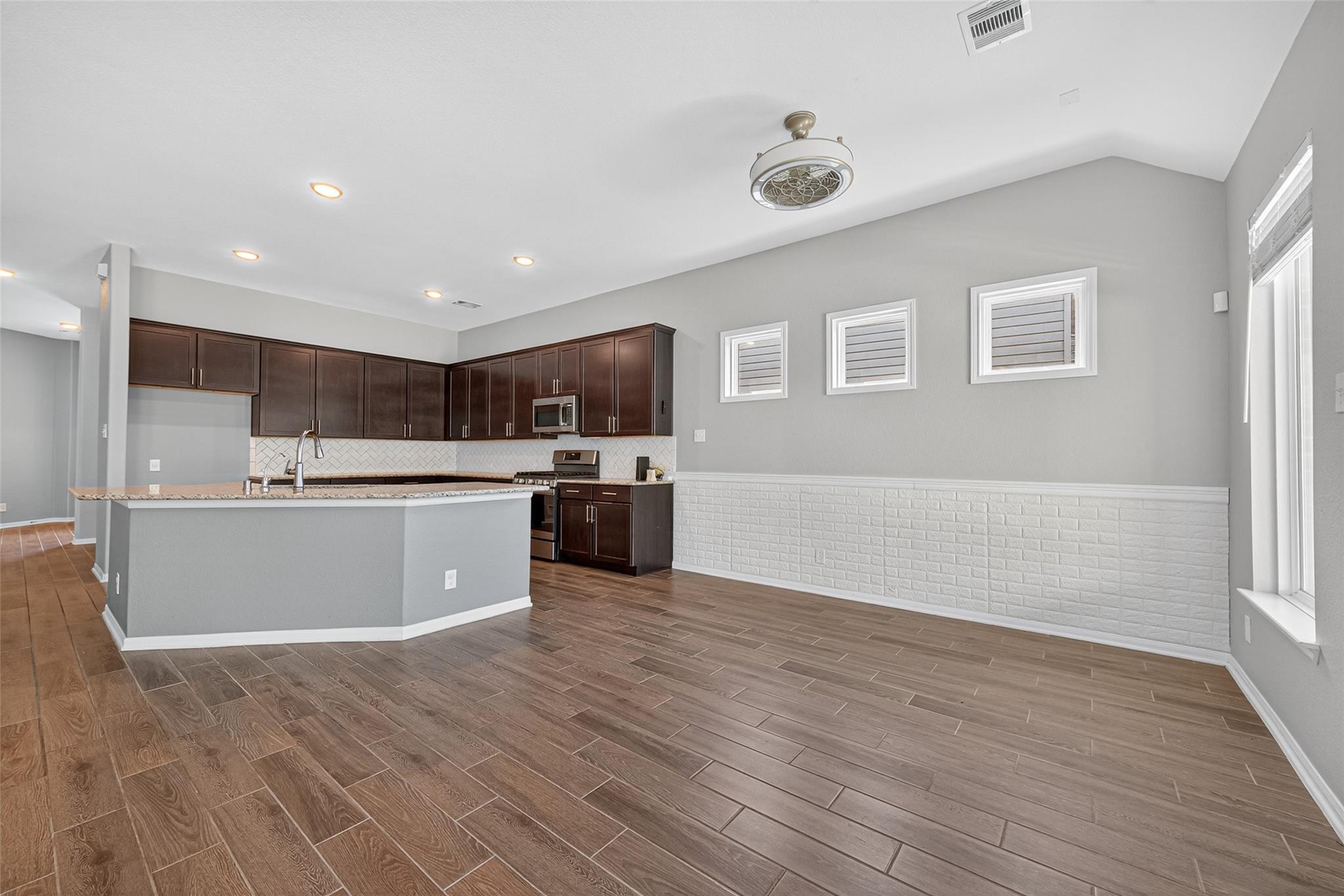 1312 Mainland Shores Lane