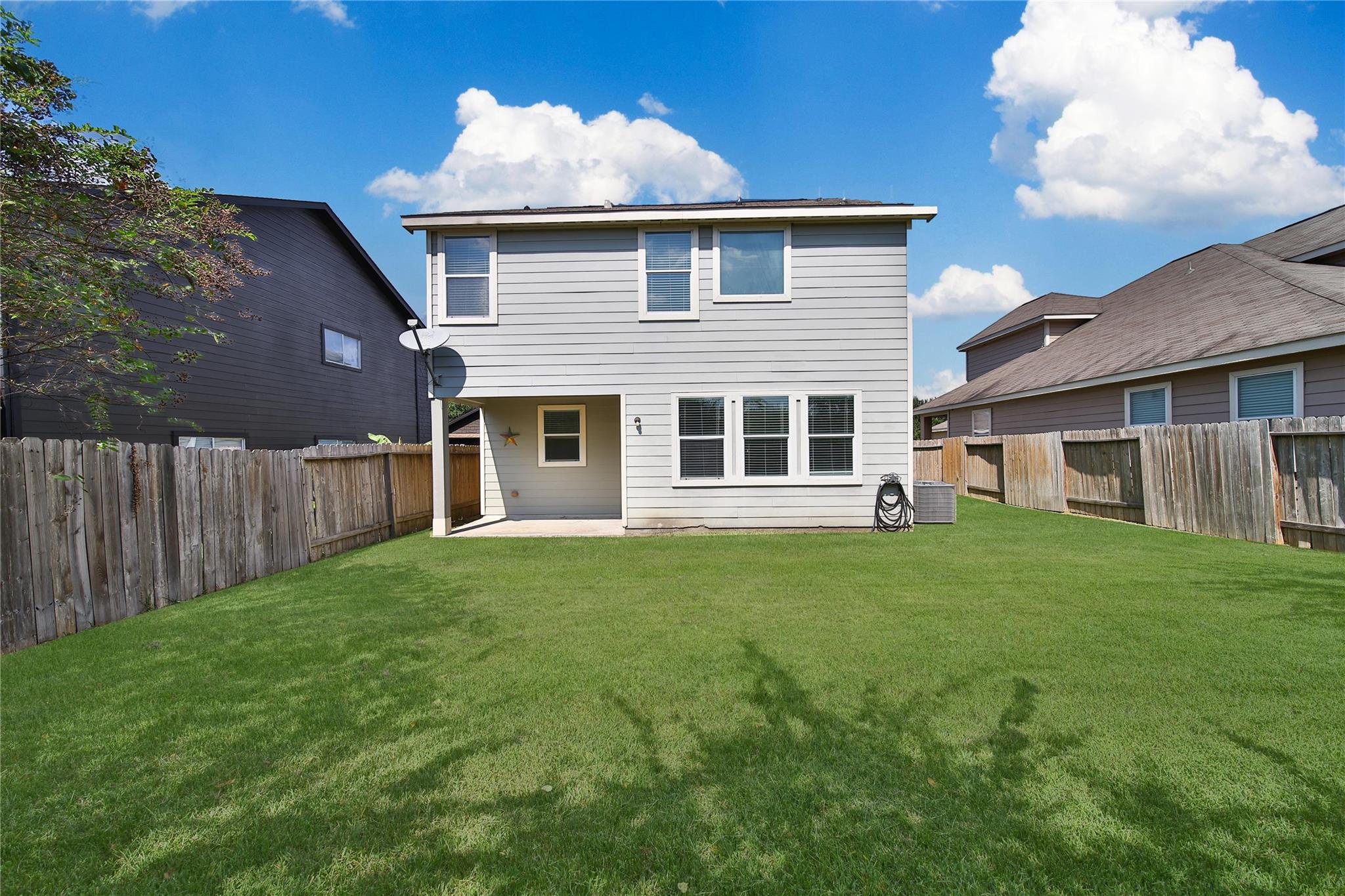 10889 S Lake Mist Lane