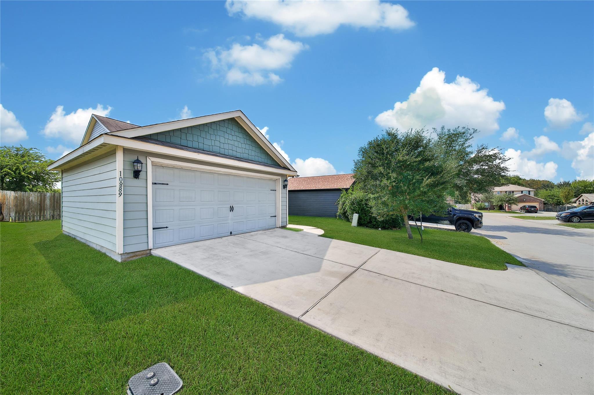 10889 S Lake Mist Lane