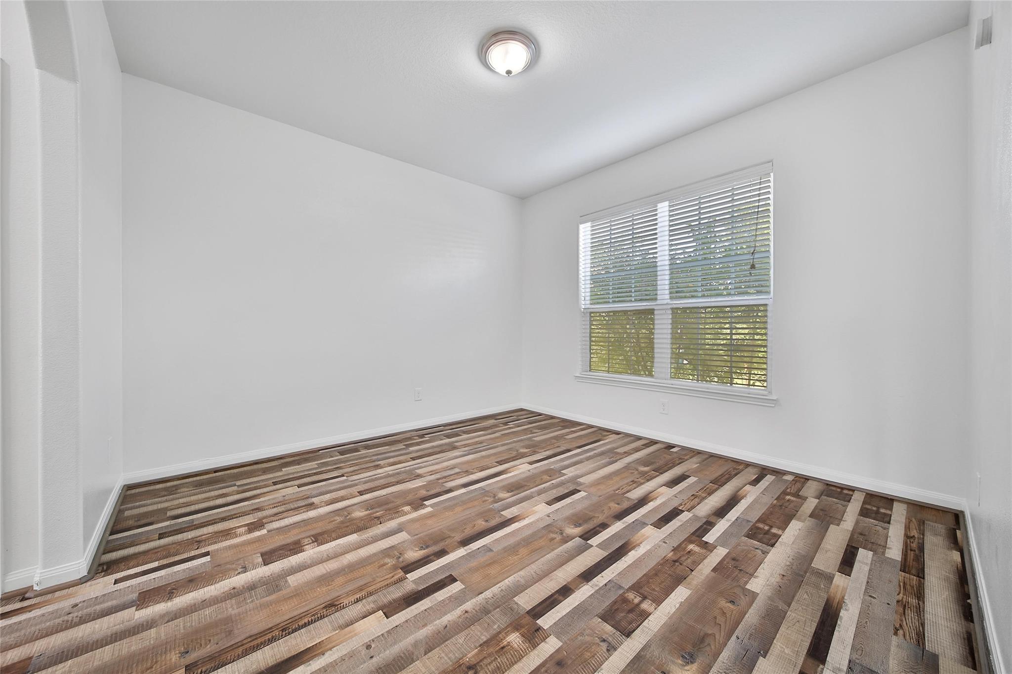 10889 S Lake Mist Lane