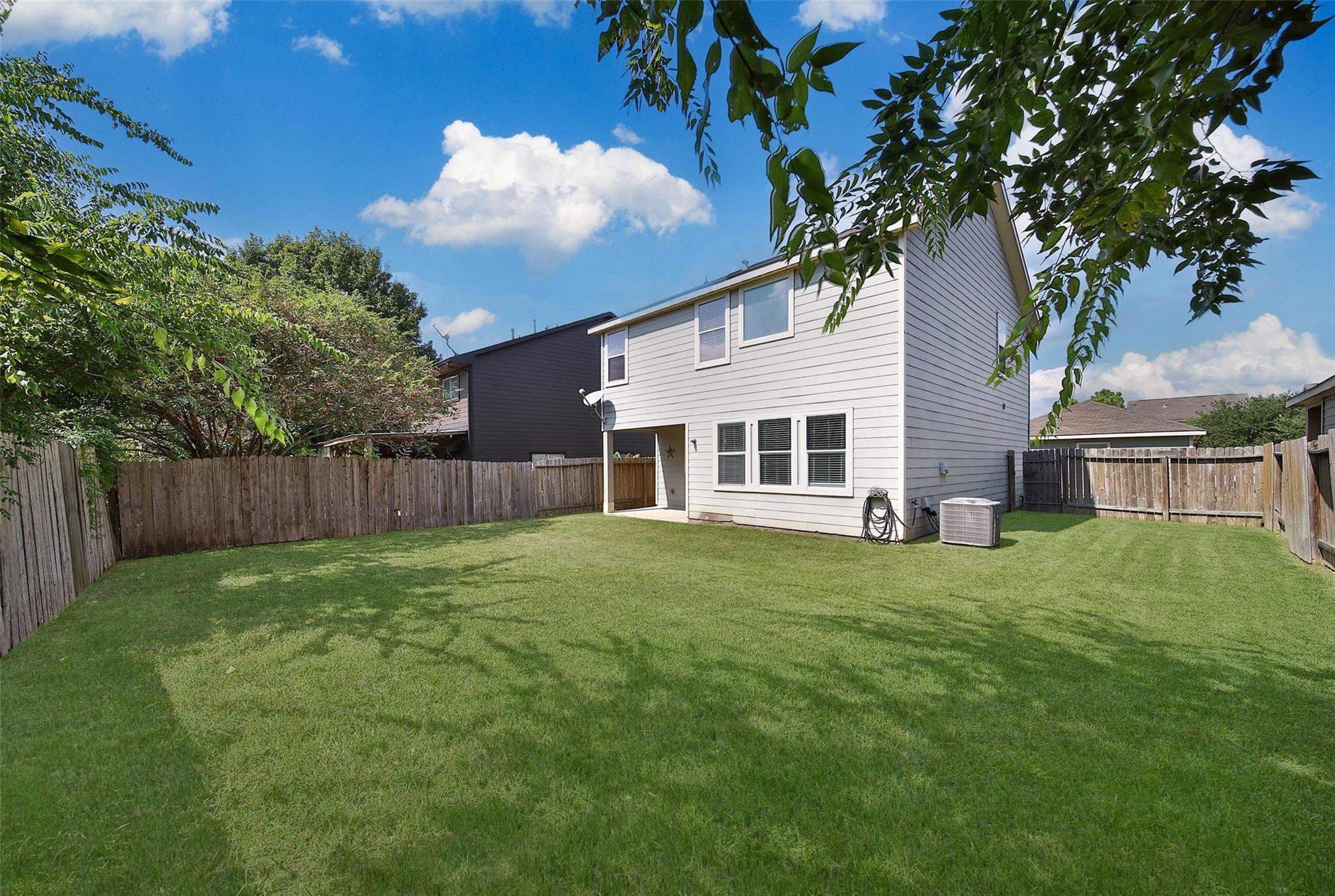 10889 S Lake Mist Lane