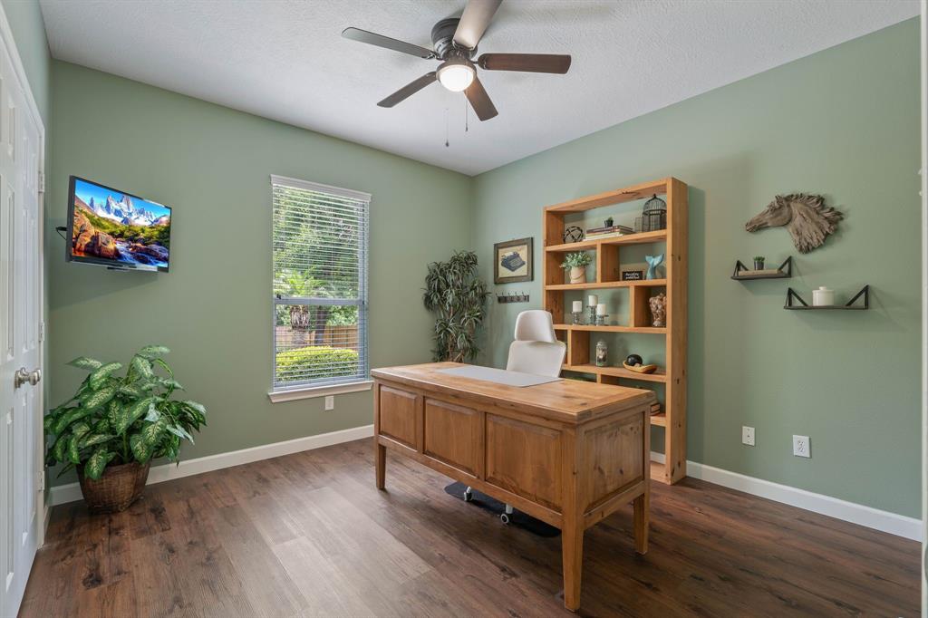 2415 Coachlight Lane