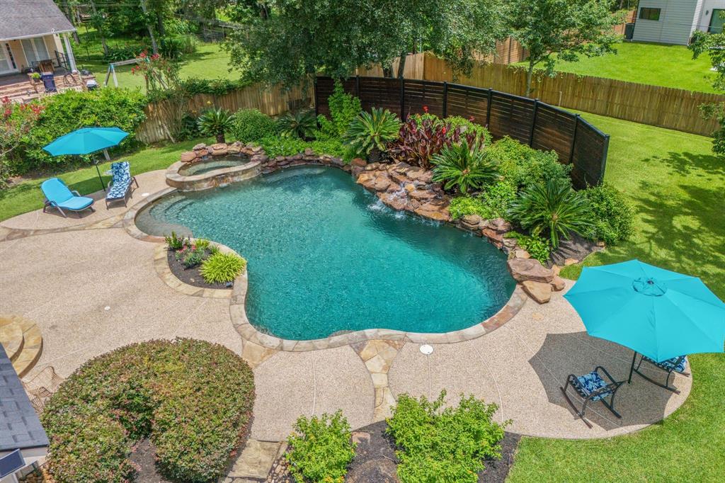 2415 Coachlight Lane
