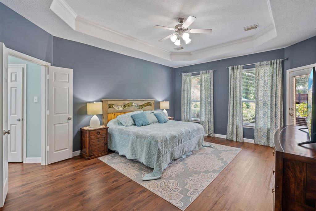 2415 Coachlight Lane