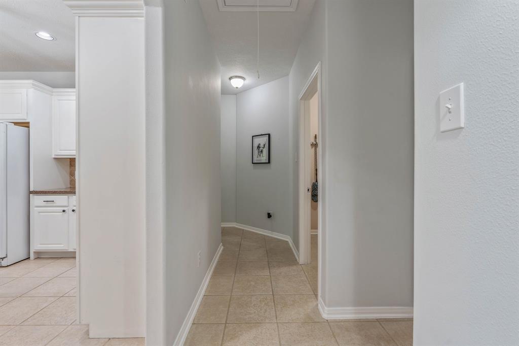2415 Coachlight Lane