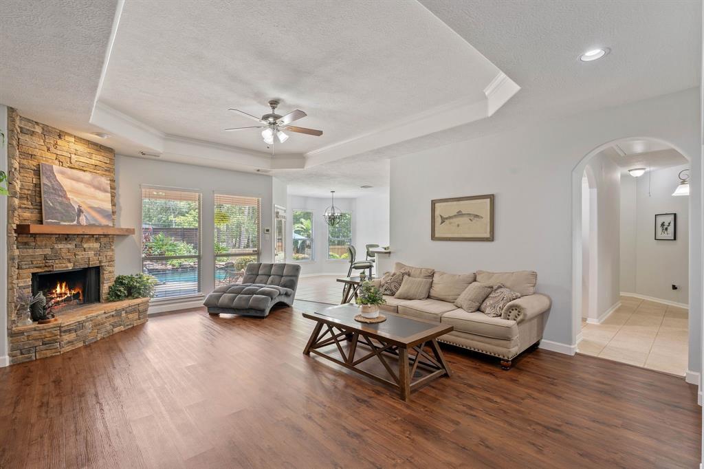 2415 Coachlight Lane