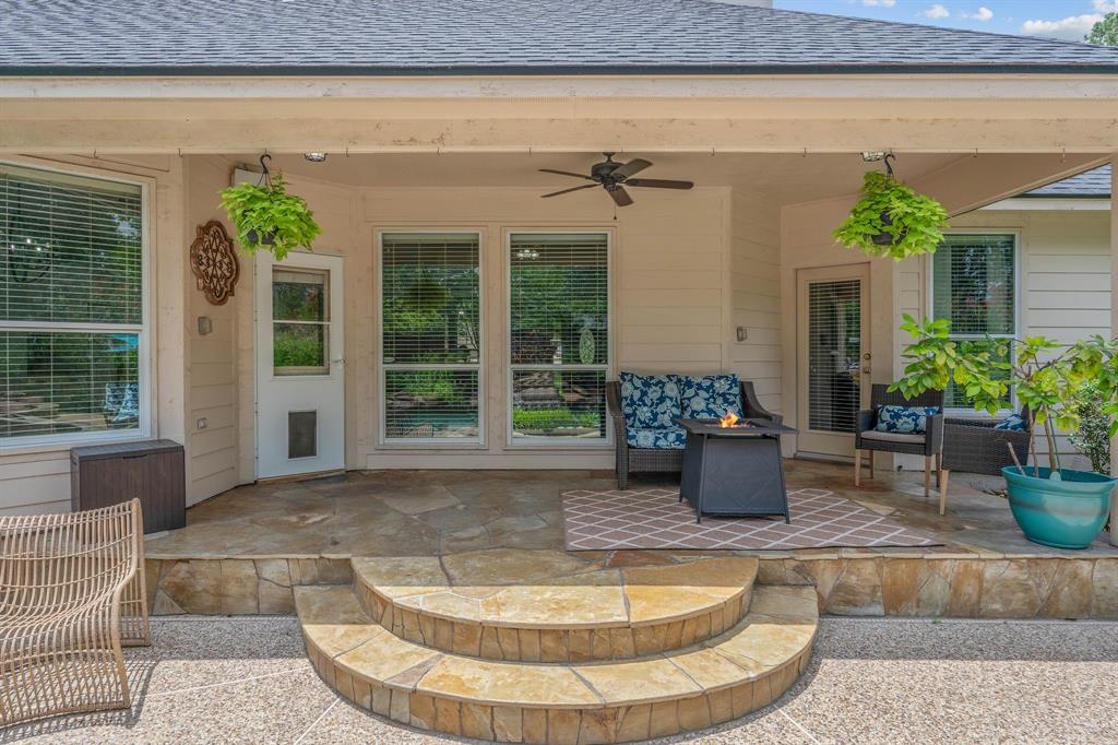 2415 Coachlight Lane