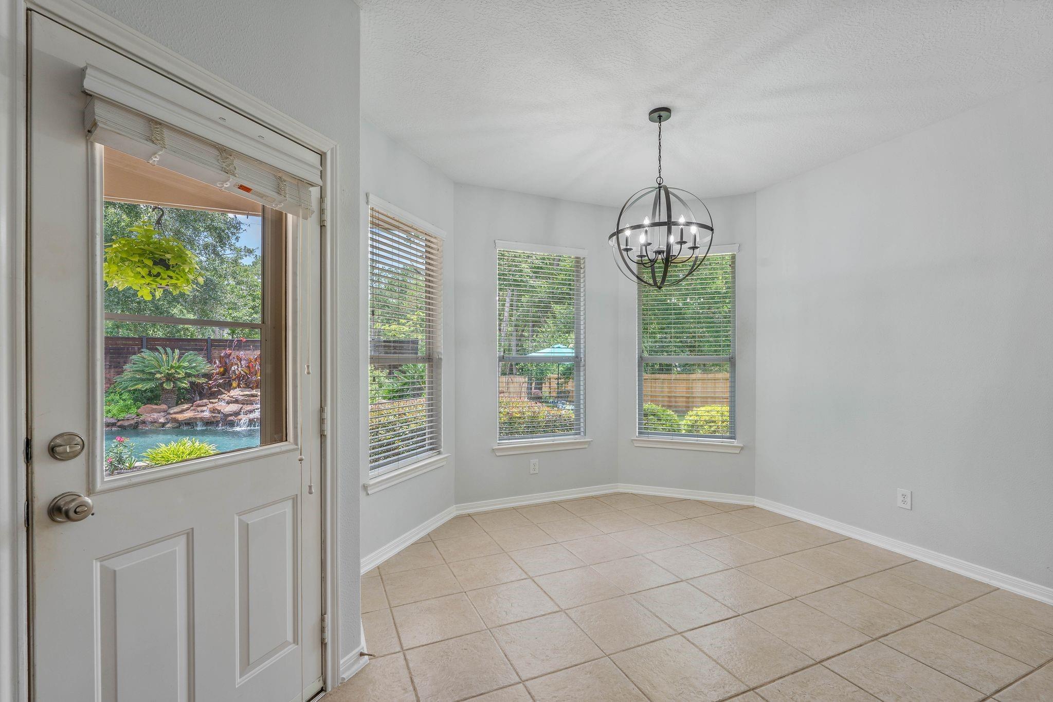 2415 Coachlight Lane