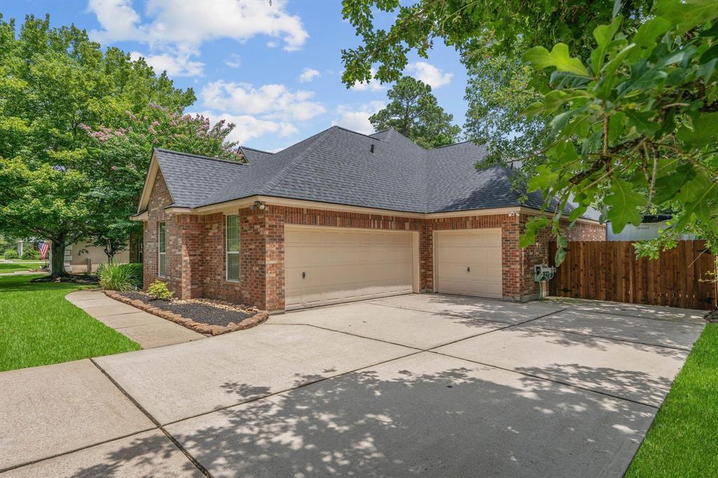 2415 Coachlight Lane
