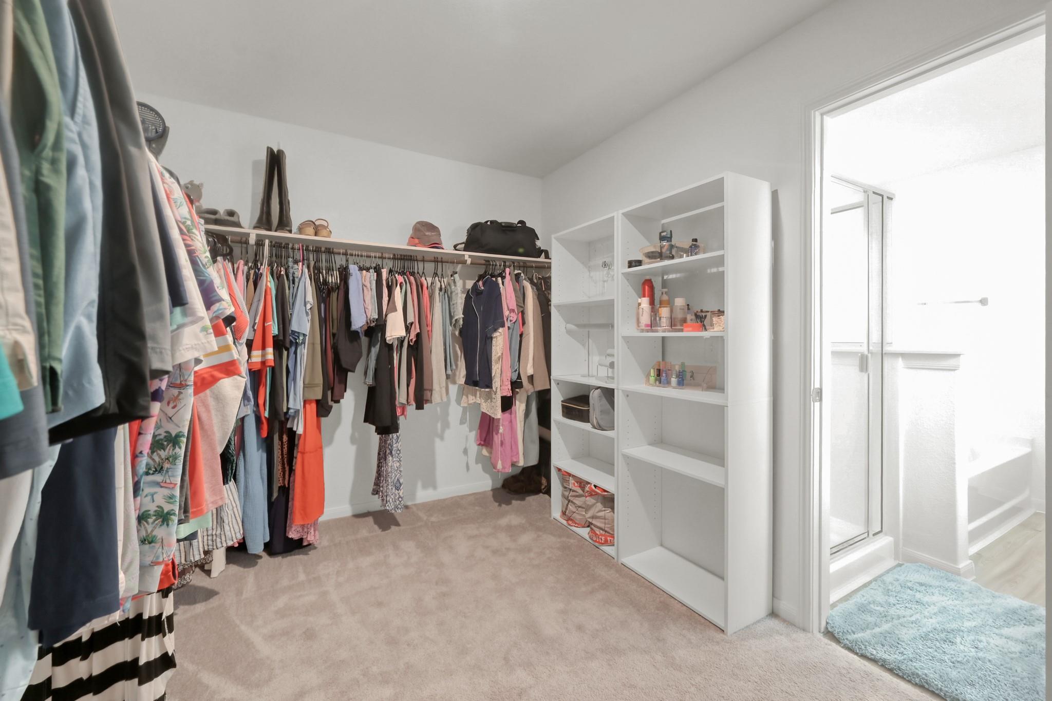 23562 Glenbuck Street