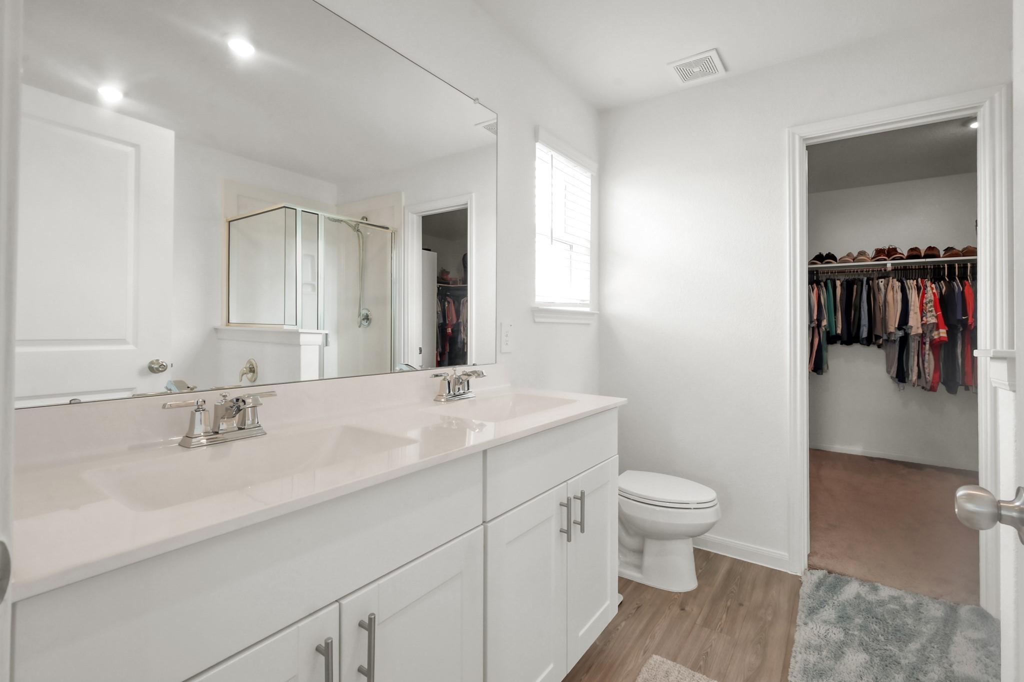 23562 Glenbuck Street