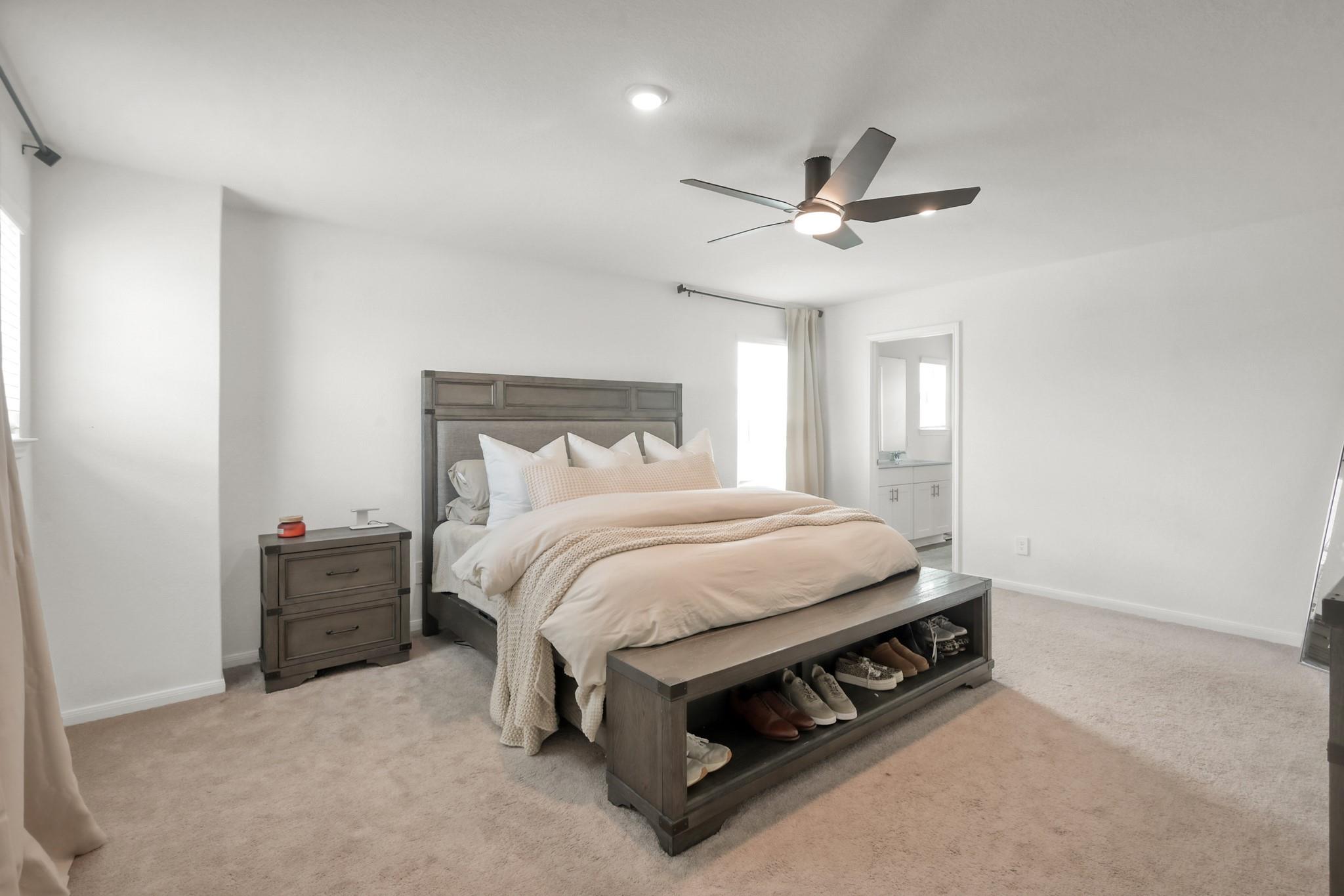 23562 Glenbuck Street