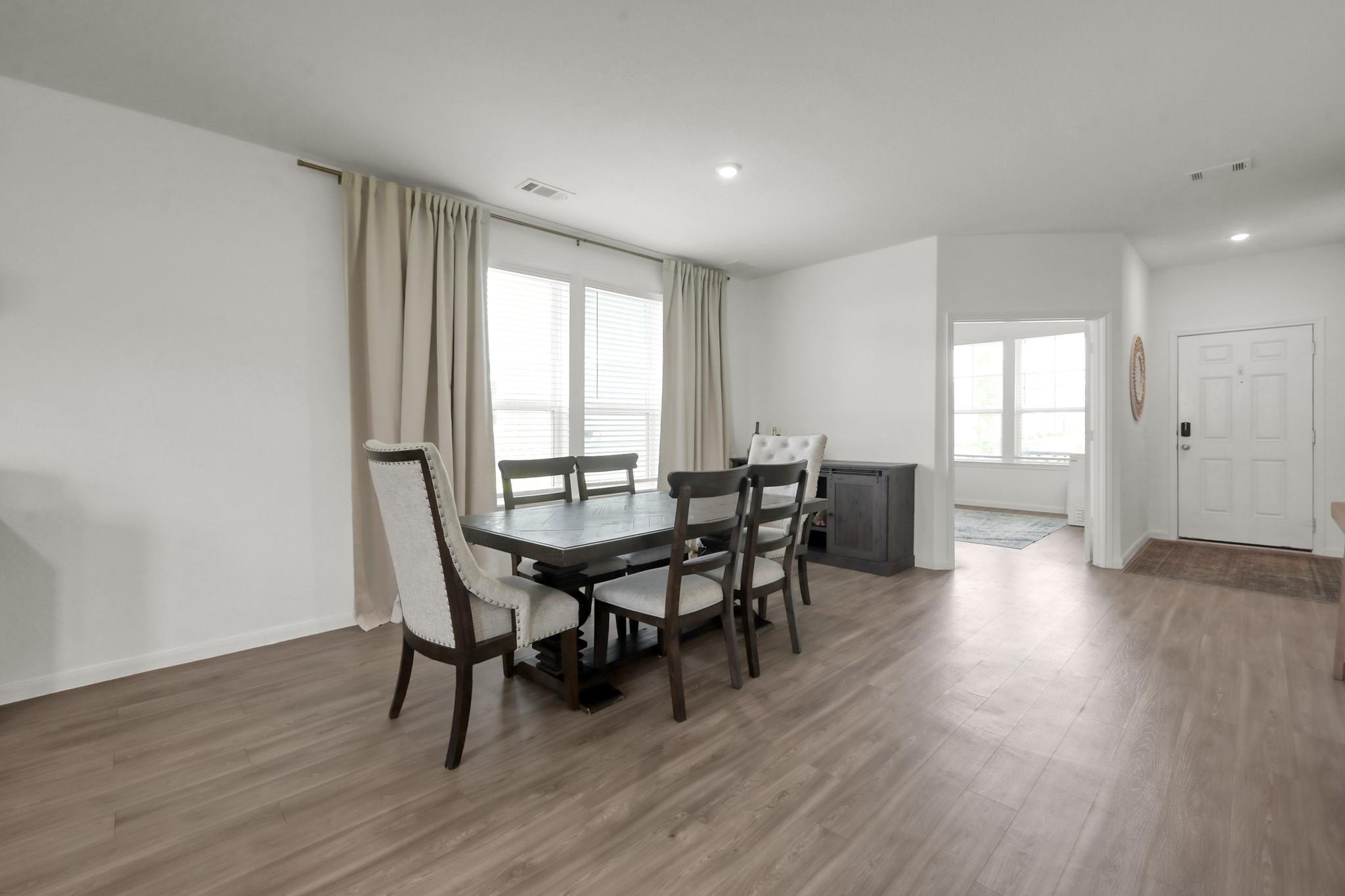 23562 Glenbuck Street