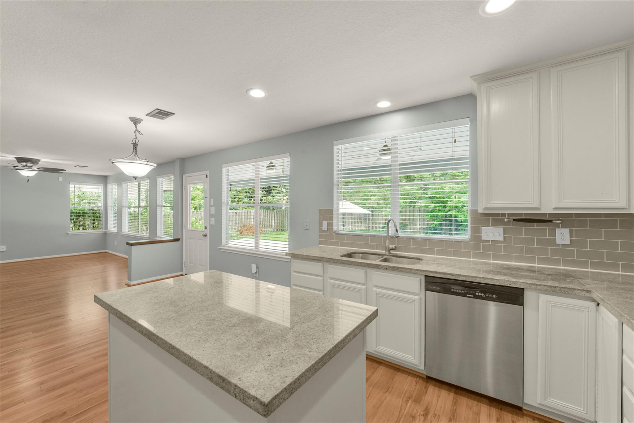 22 E New Avery Place