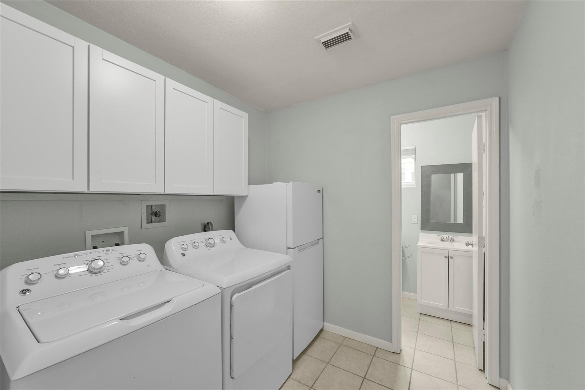 22 E New Avery Place