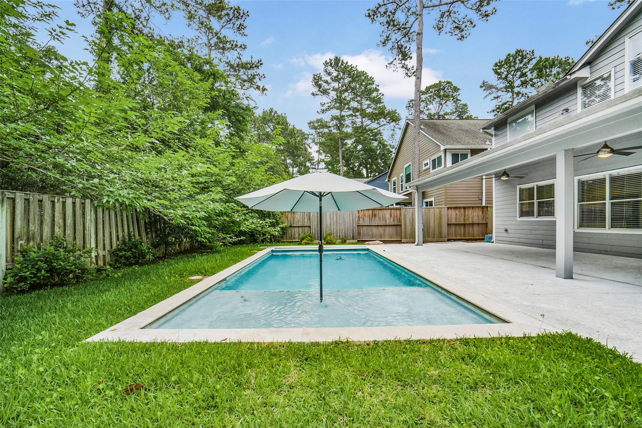 22 E New Avery Place
