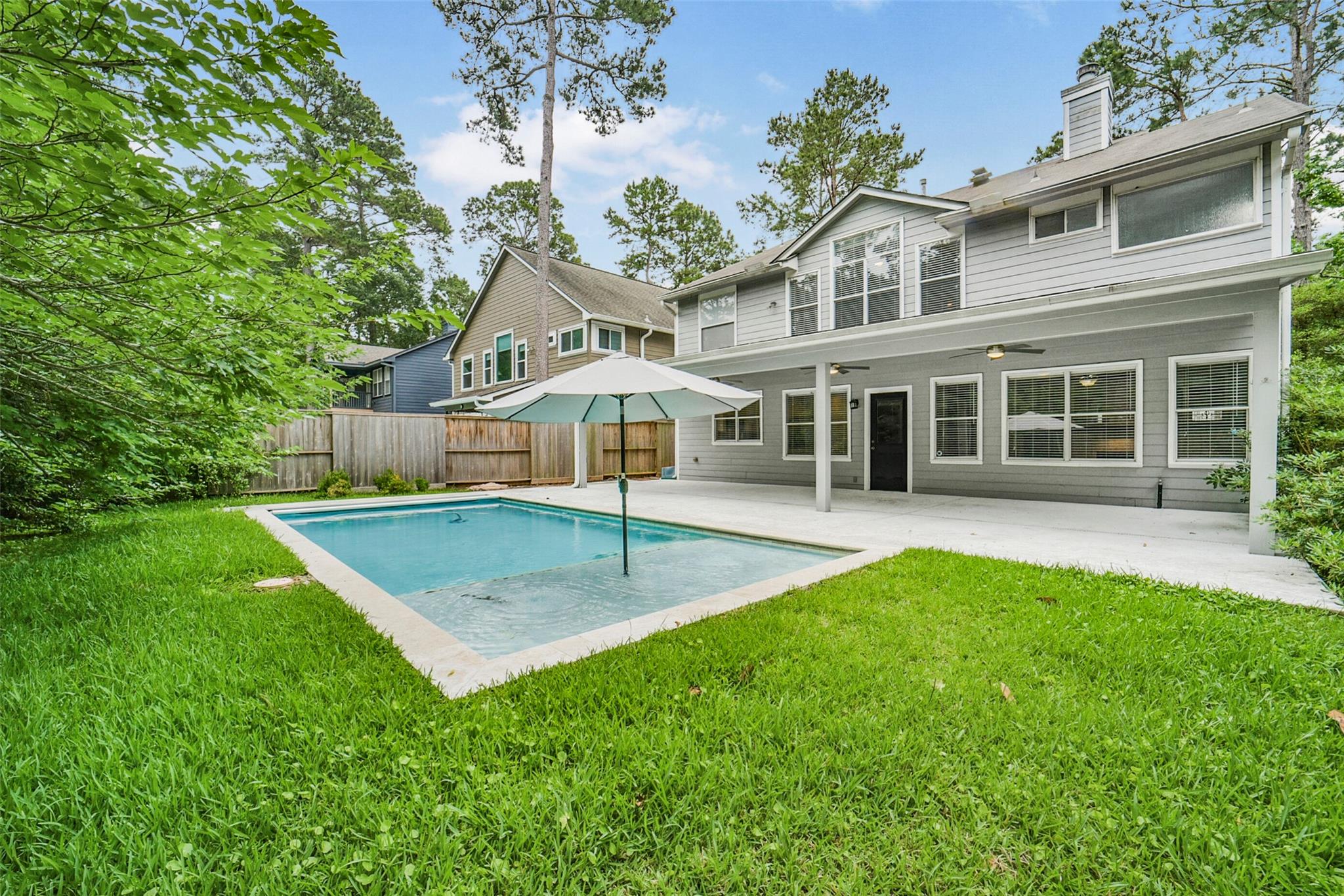 22 E New Avery Place