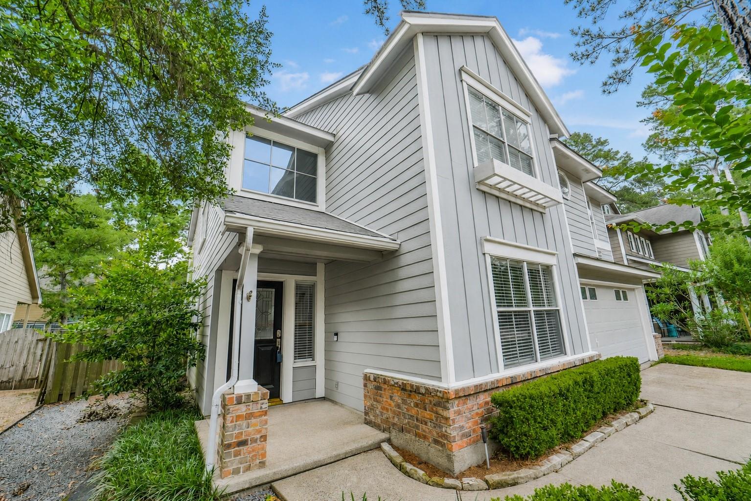 22 E New Avery Place