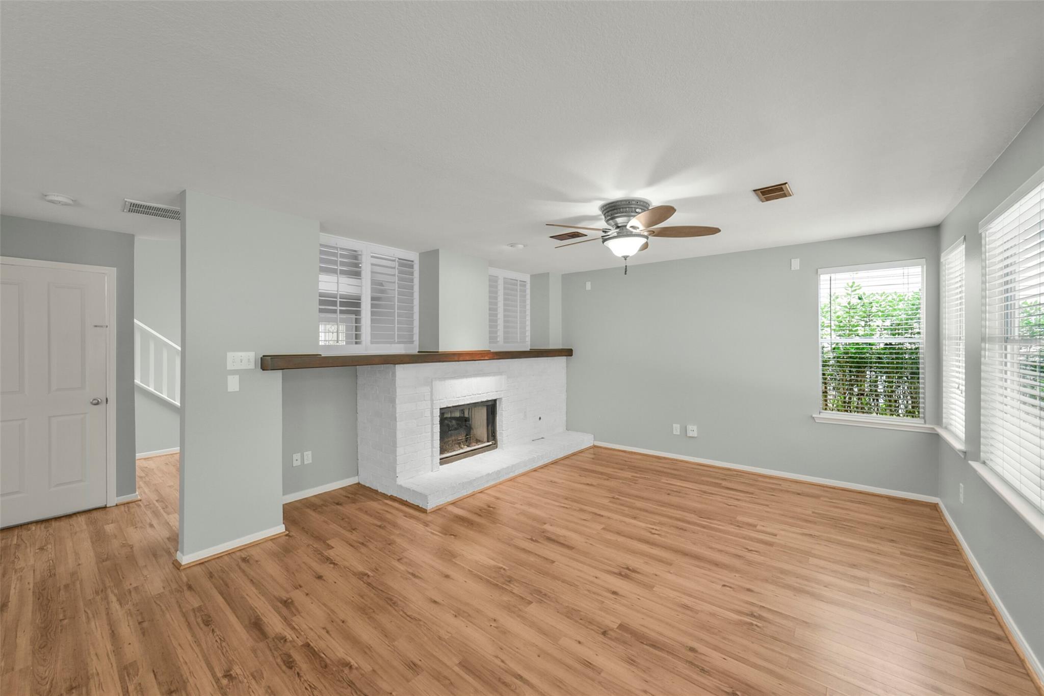 22 E New Avery Place