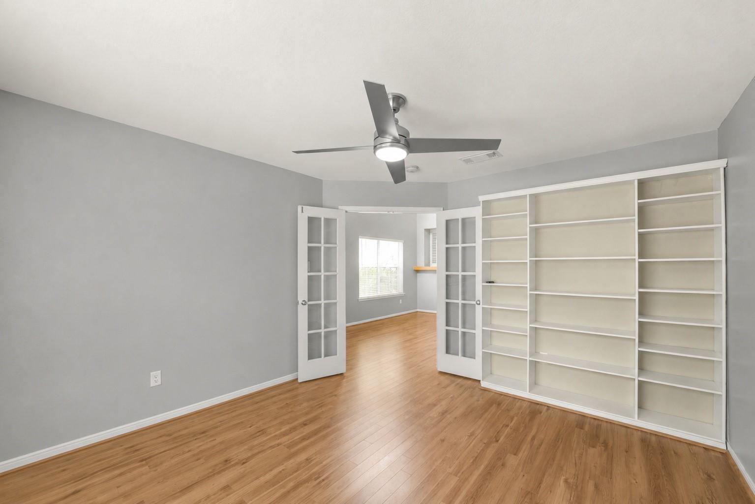 22 E New Avery Place