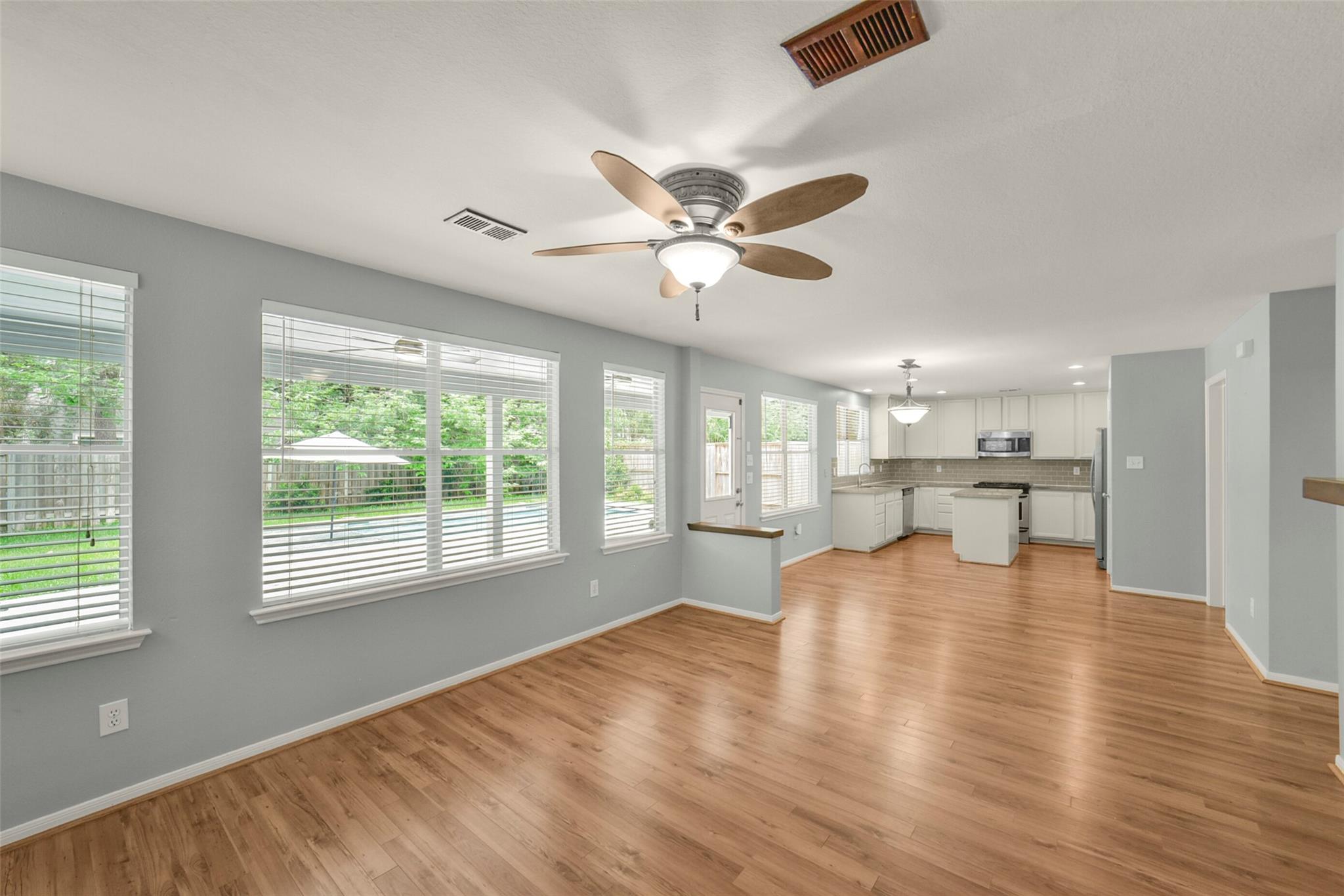 22 E New Avery Place