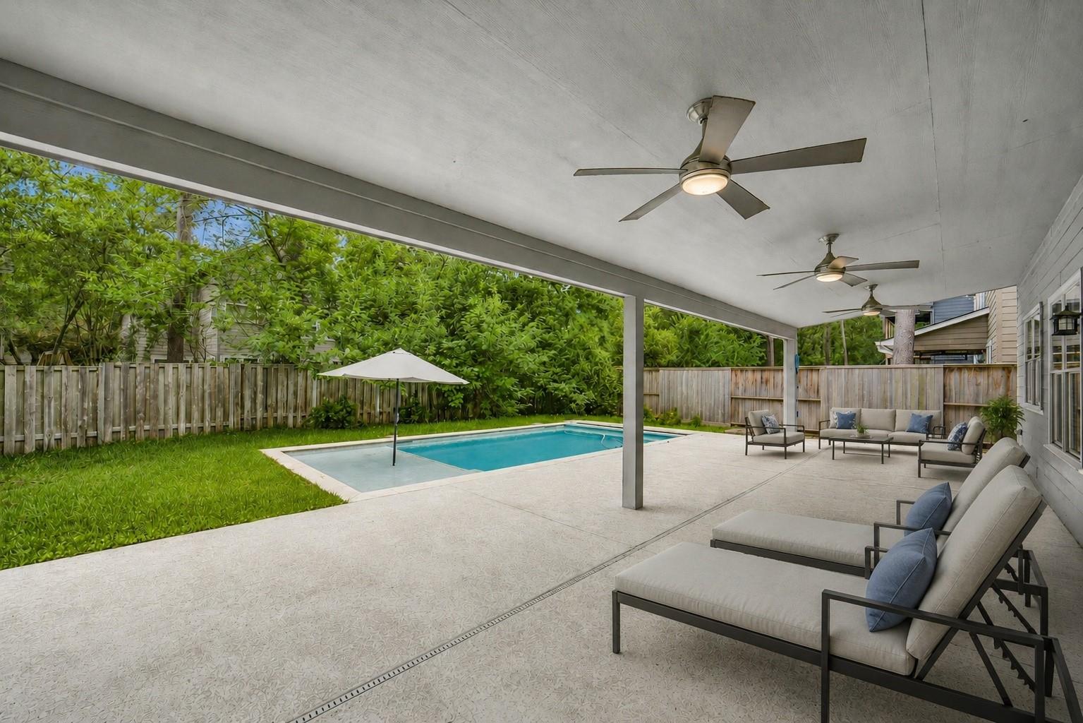 22 E New Avery Place