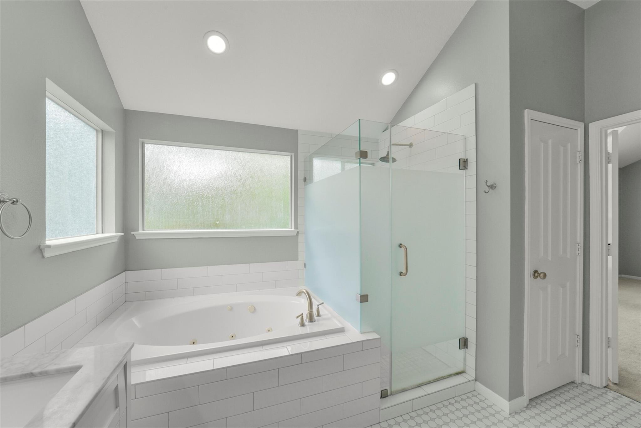 22 E New Avery Place