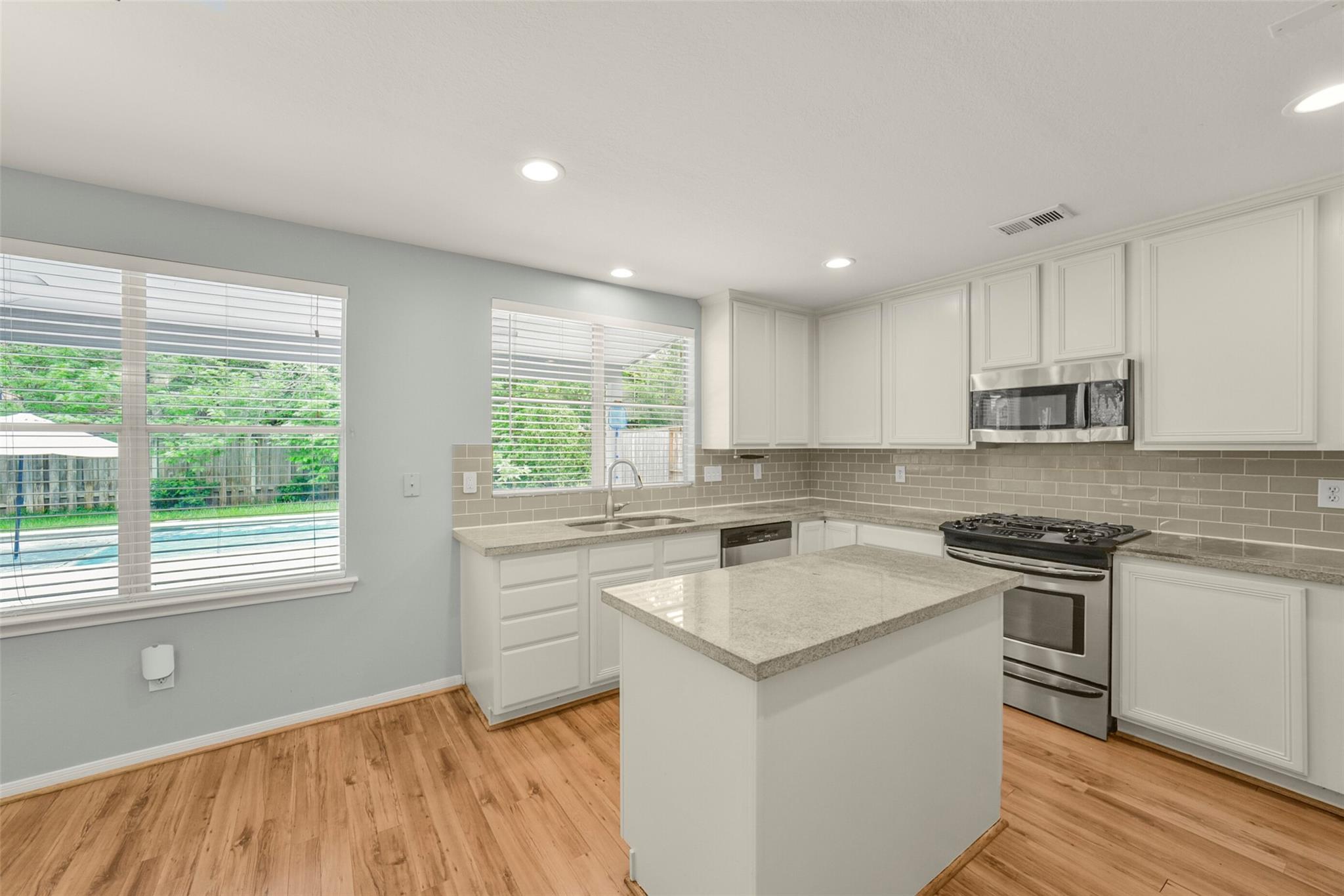 22 E New Avery Place