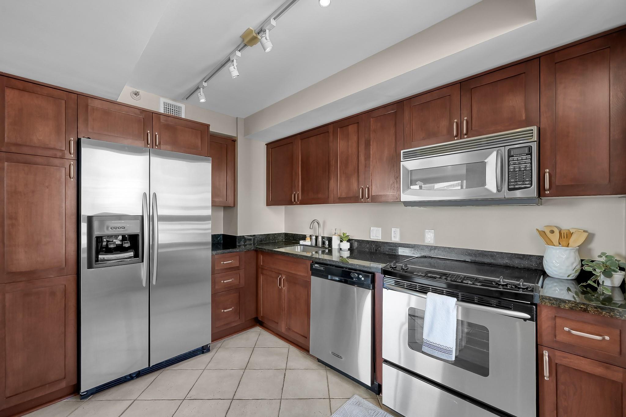 1111 Caroline Street # 2901