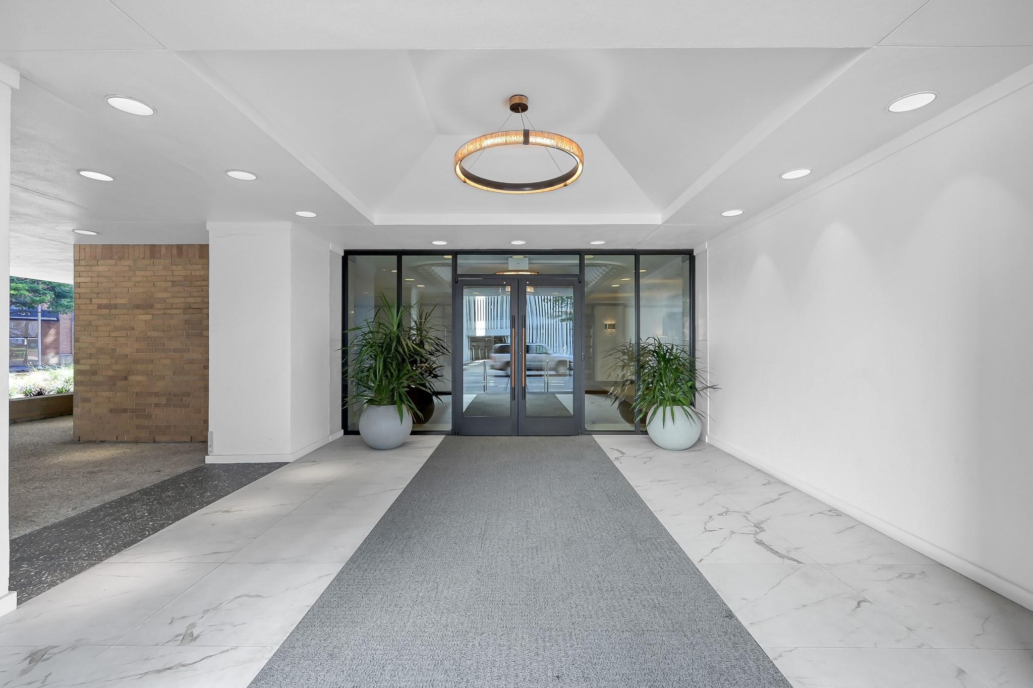 1111 Caroline Street # 2901