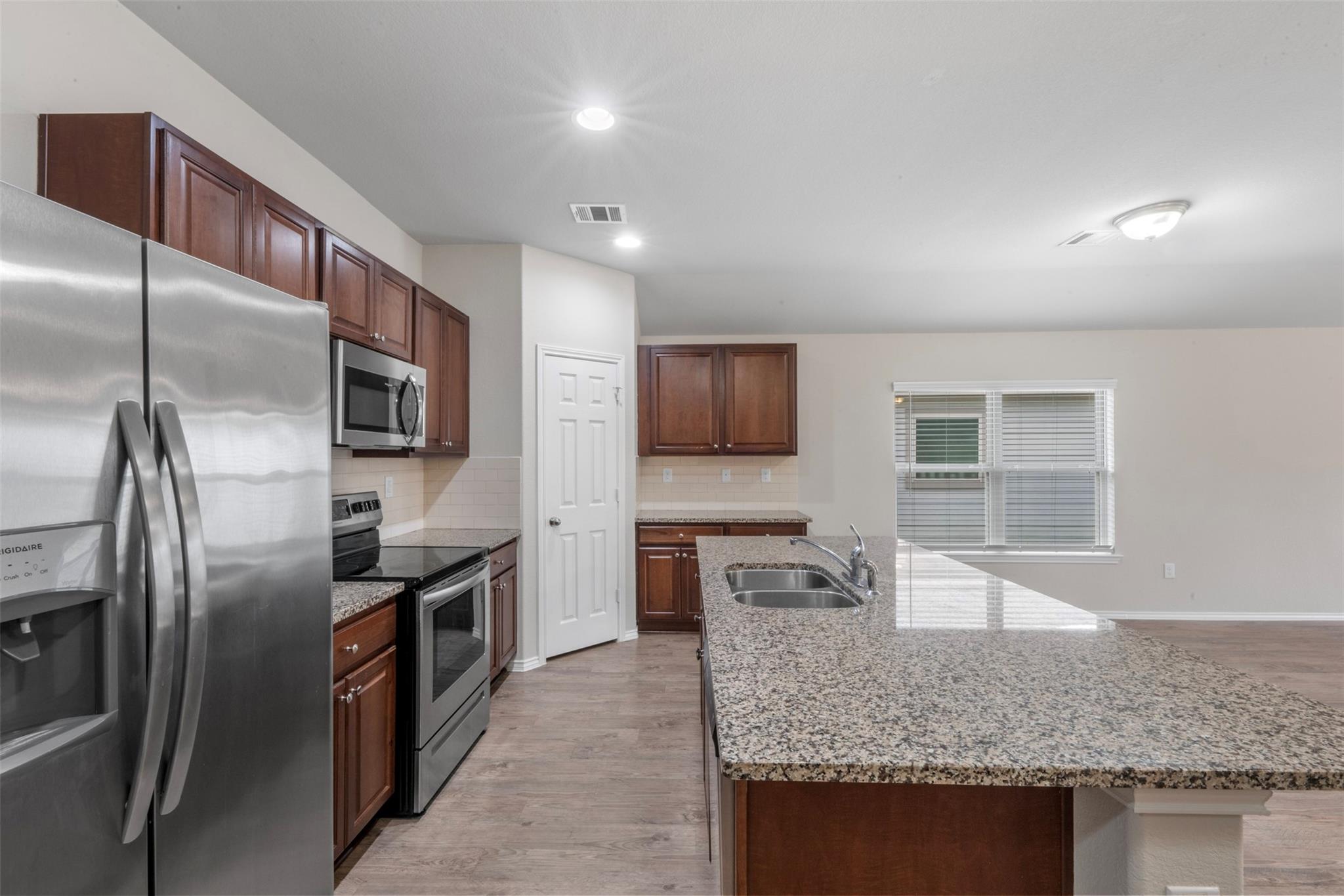 21231 Bush Brook Bend Path