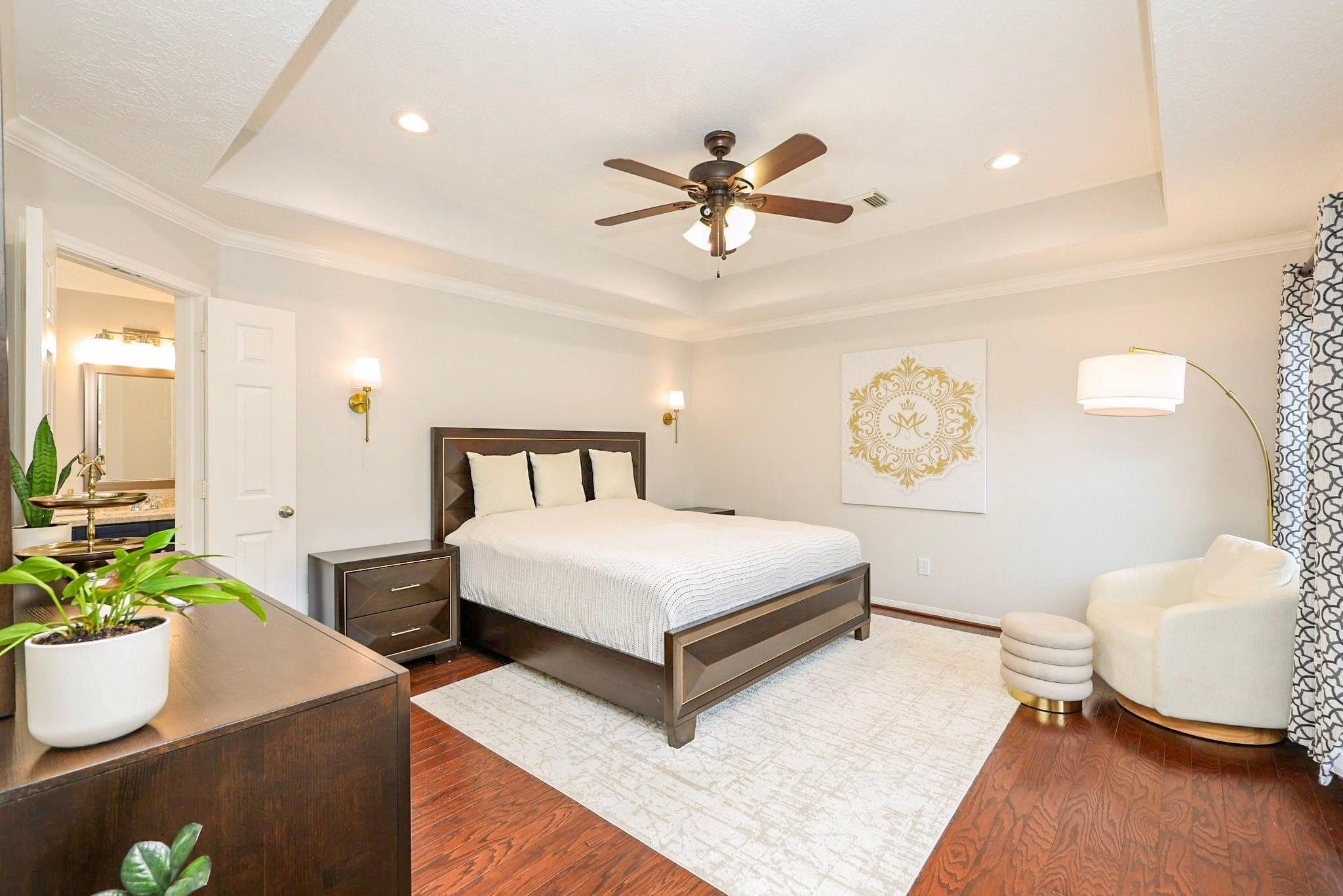 34 S Hawthorne Hollow Circle