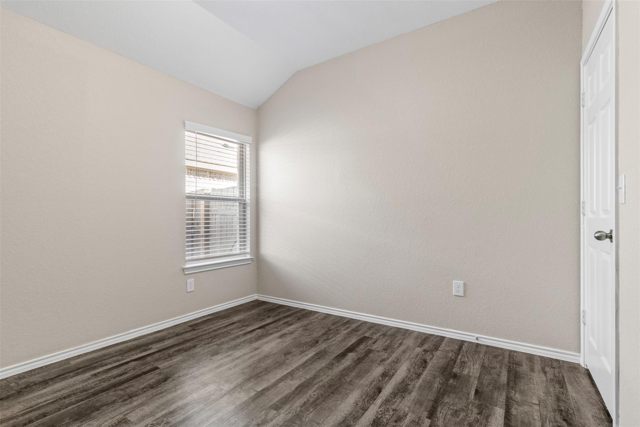 20723 Southern Woods Drive