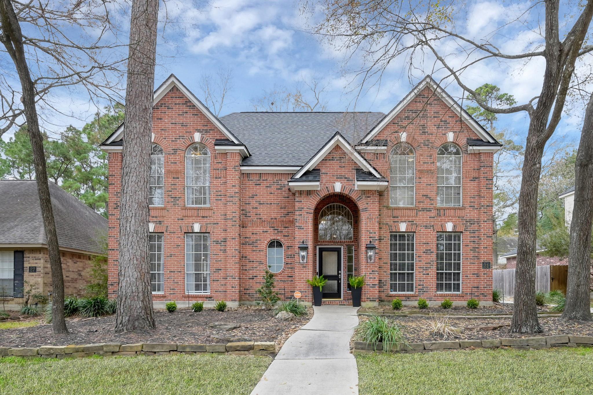 31 E Amberglow Circle
