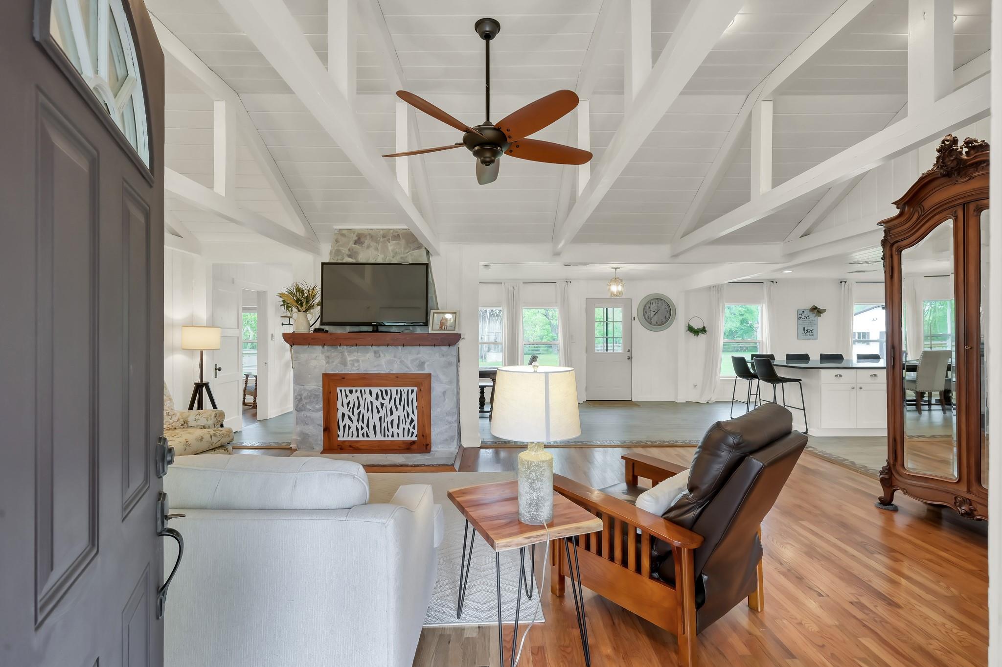 40323 Community Road