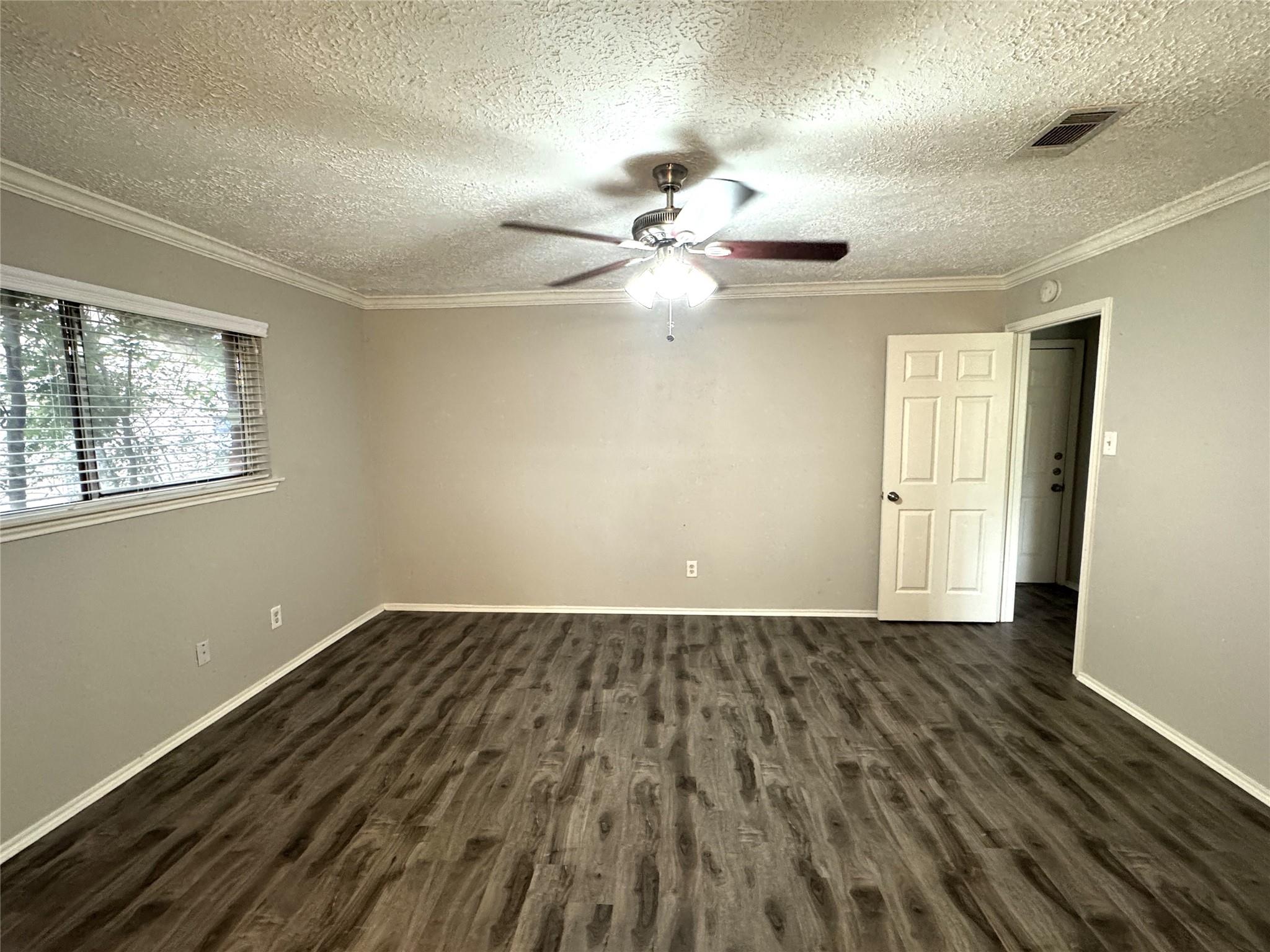 11915 Fallbrook Drive