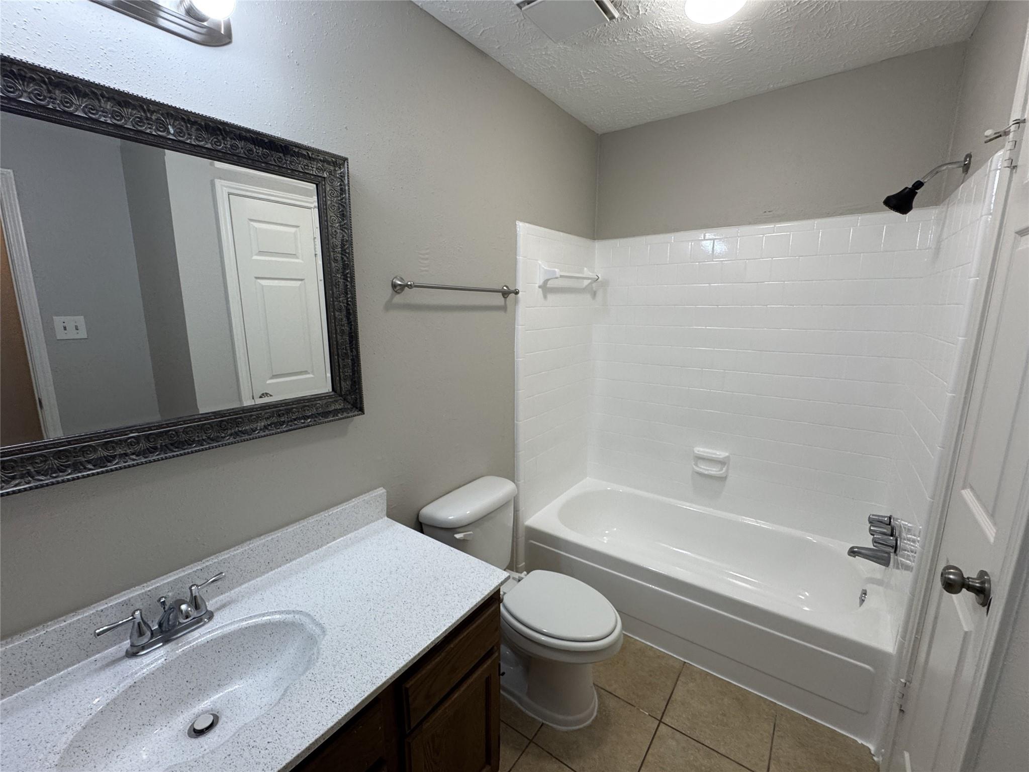 11915 Fallbrook Drive