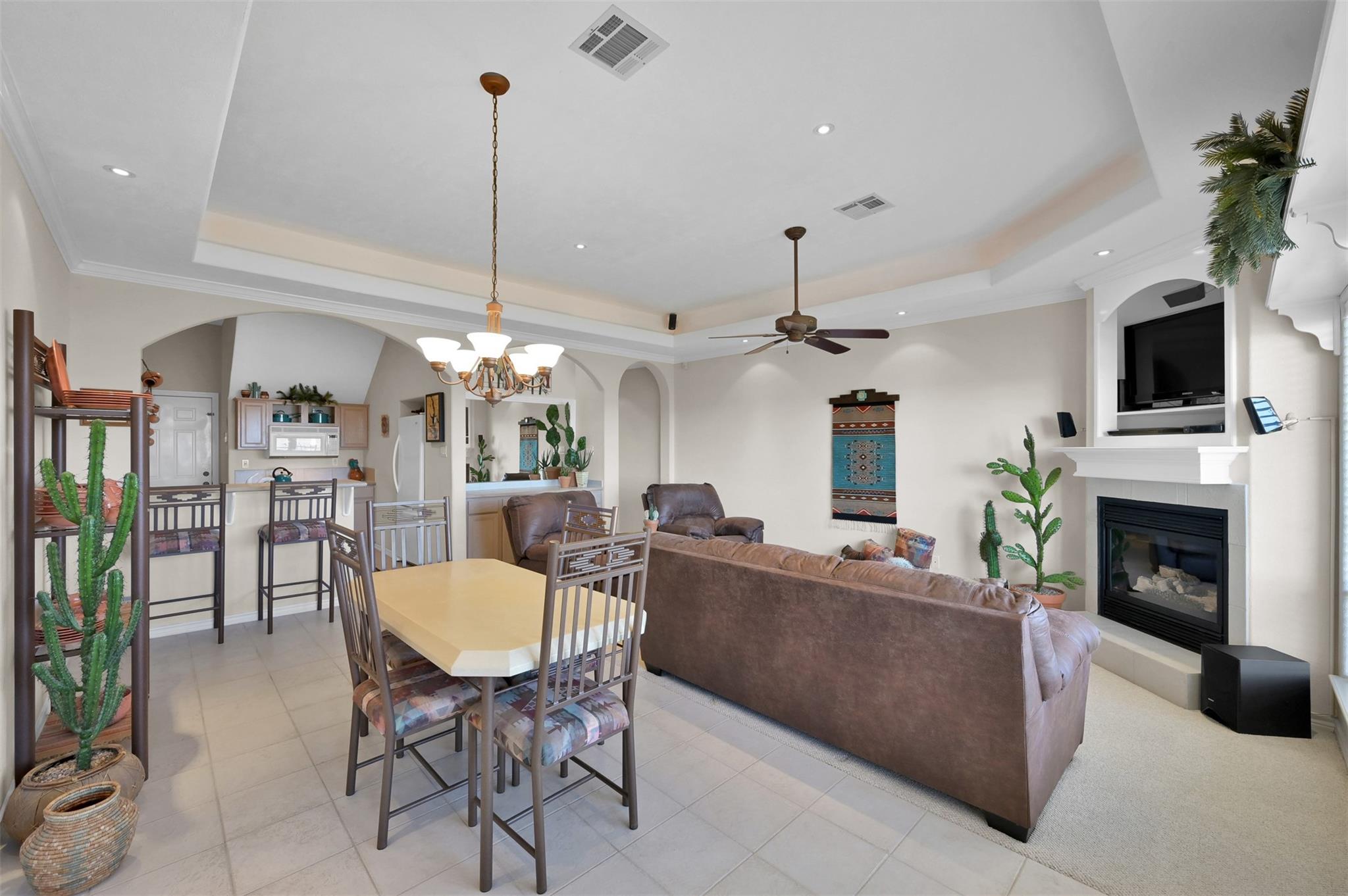 15 Regency Point
