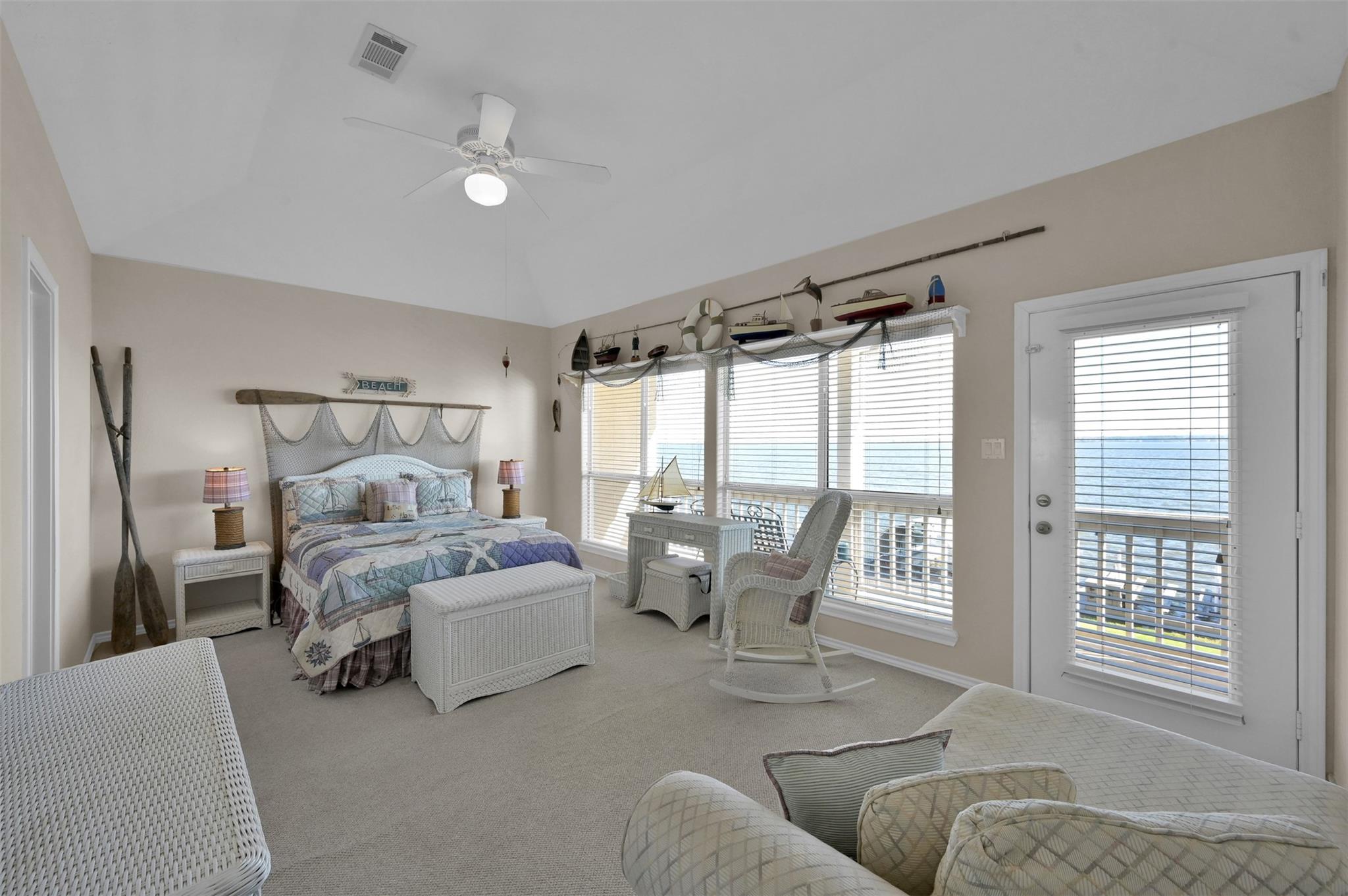 15 Regency Point