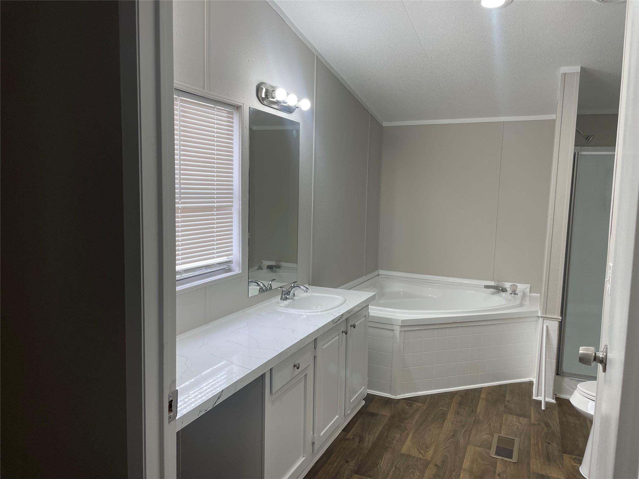 15661 Deer Glen Lane